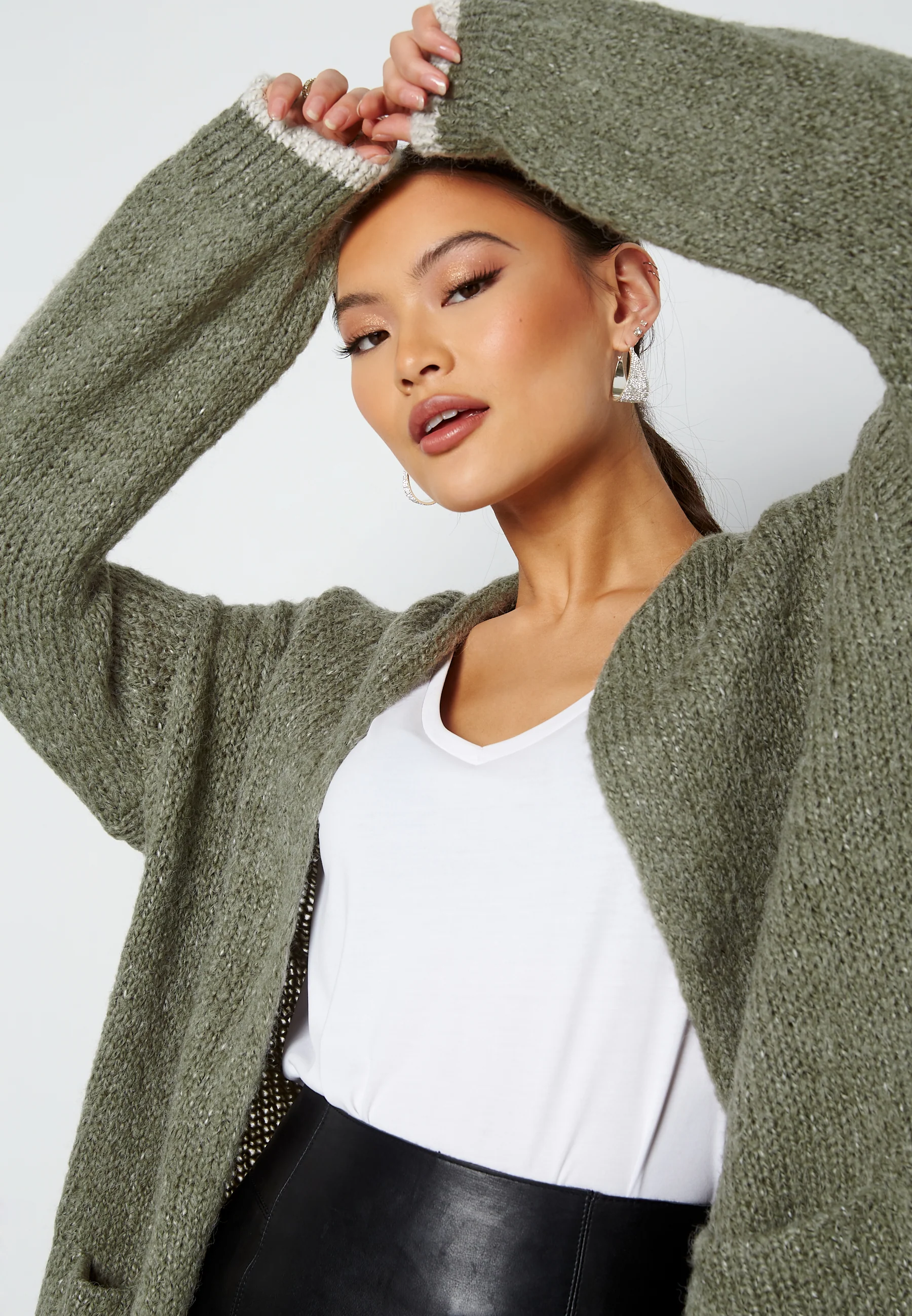Lines Knit Cardigan - Image 4