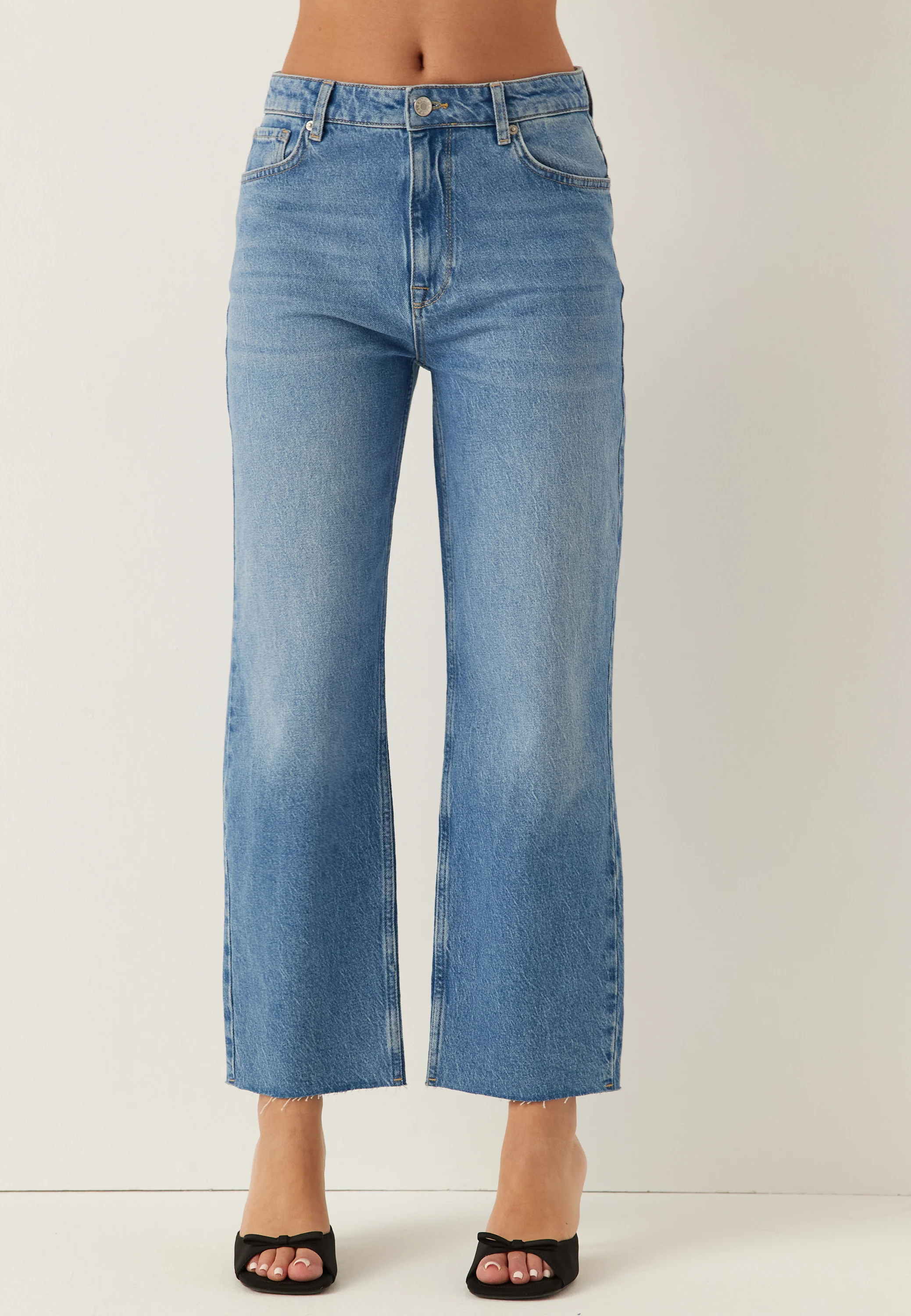 Linn High Straight Ankle Jeans - Image 4
