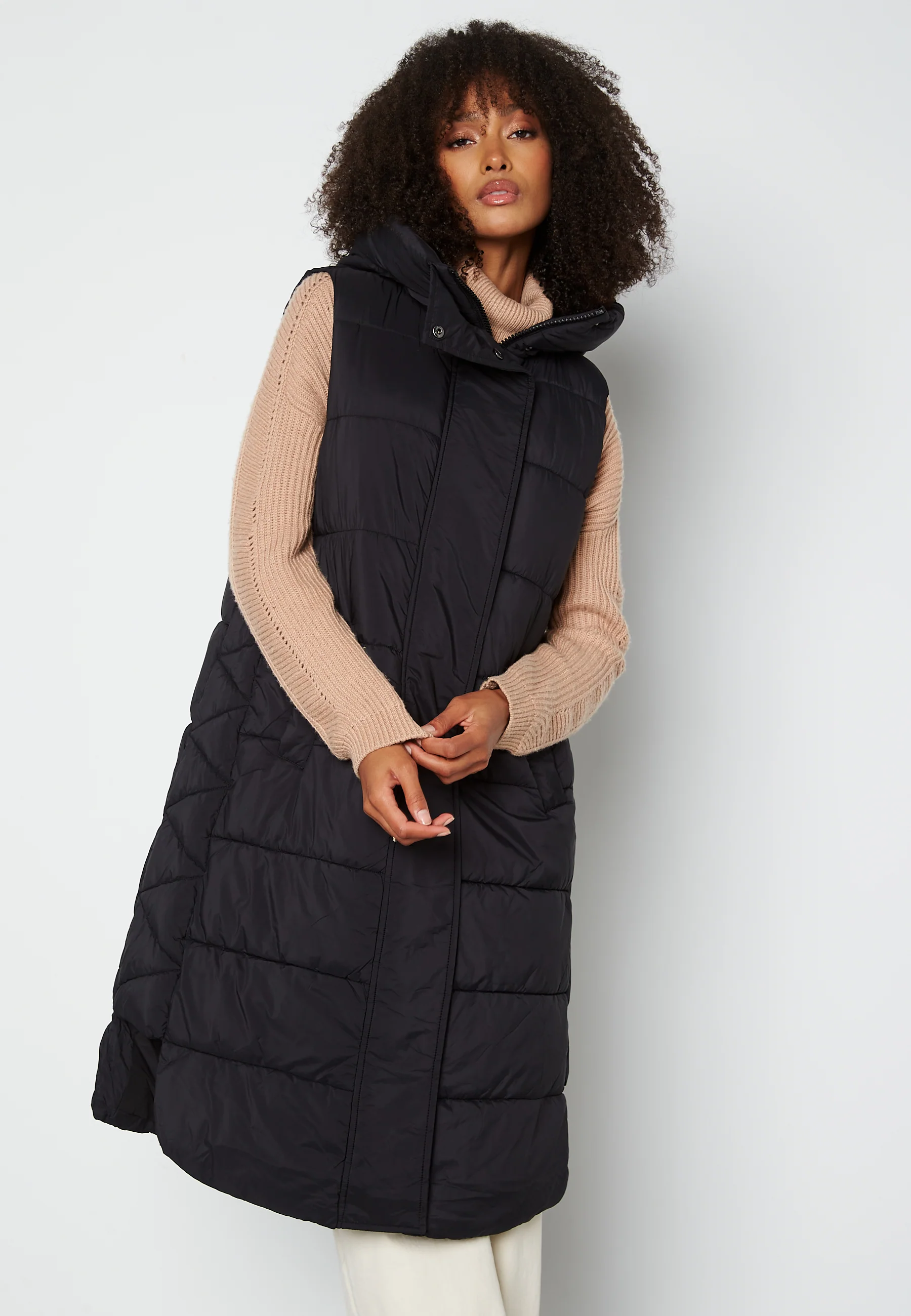 Lira Padded Vest - Image 4