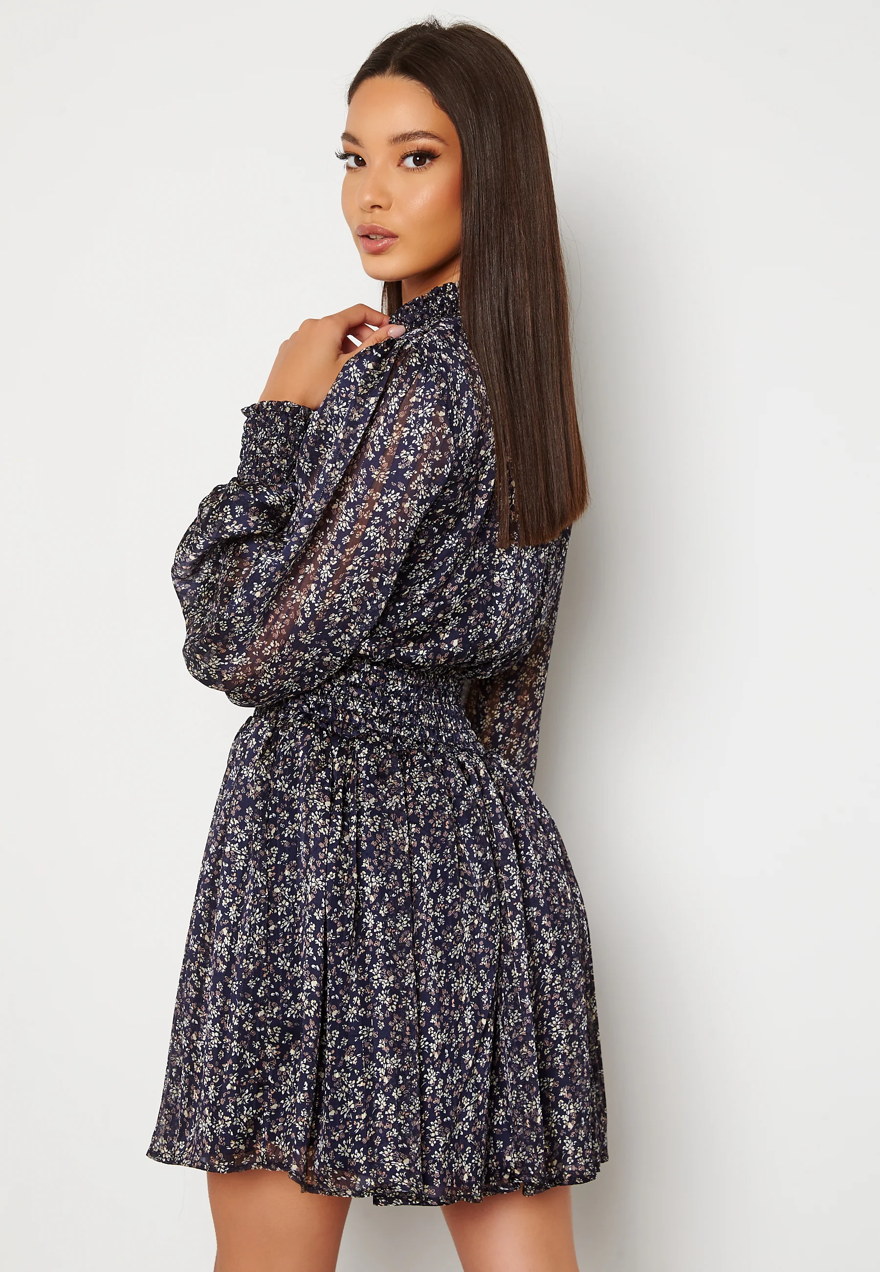 Long Sleeve Shirred Skater Dress - Image 3