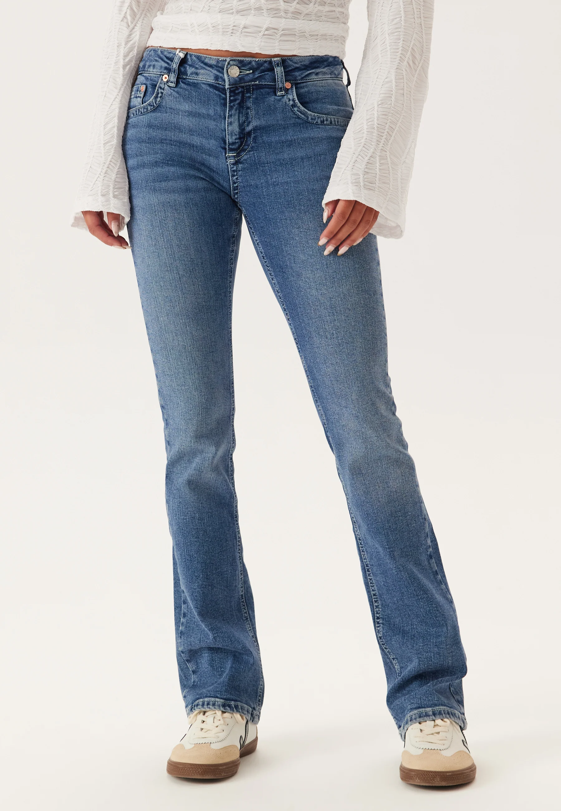 Low Bootcut Flap Jeans - Image 3