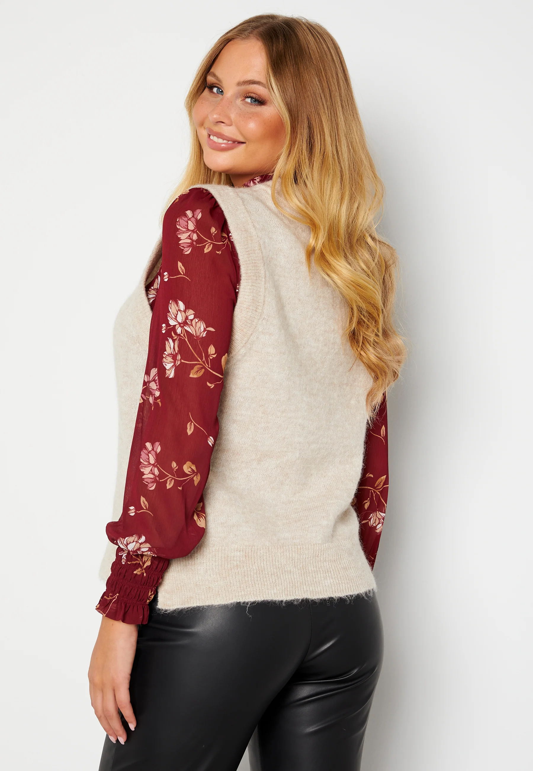 Lulu Knit Vest O-Neck - Image 3