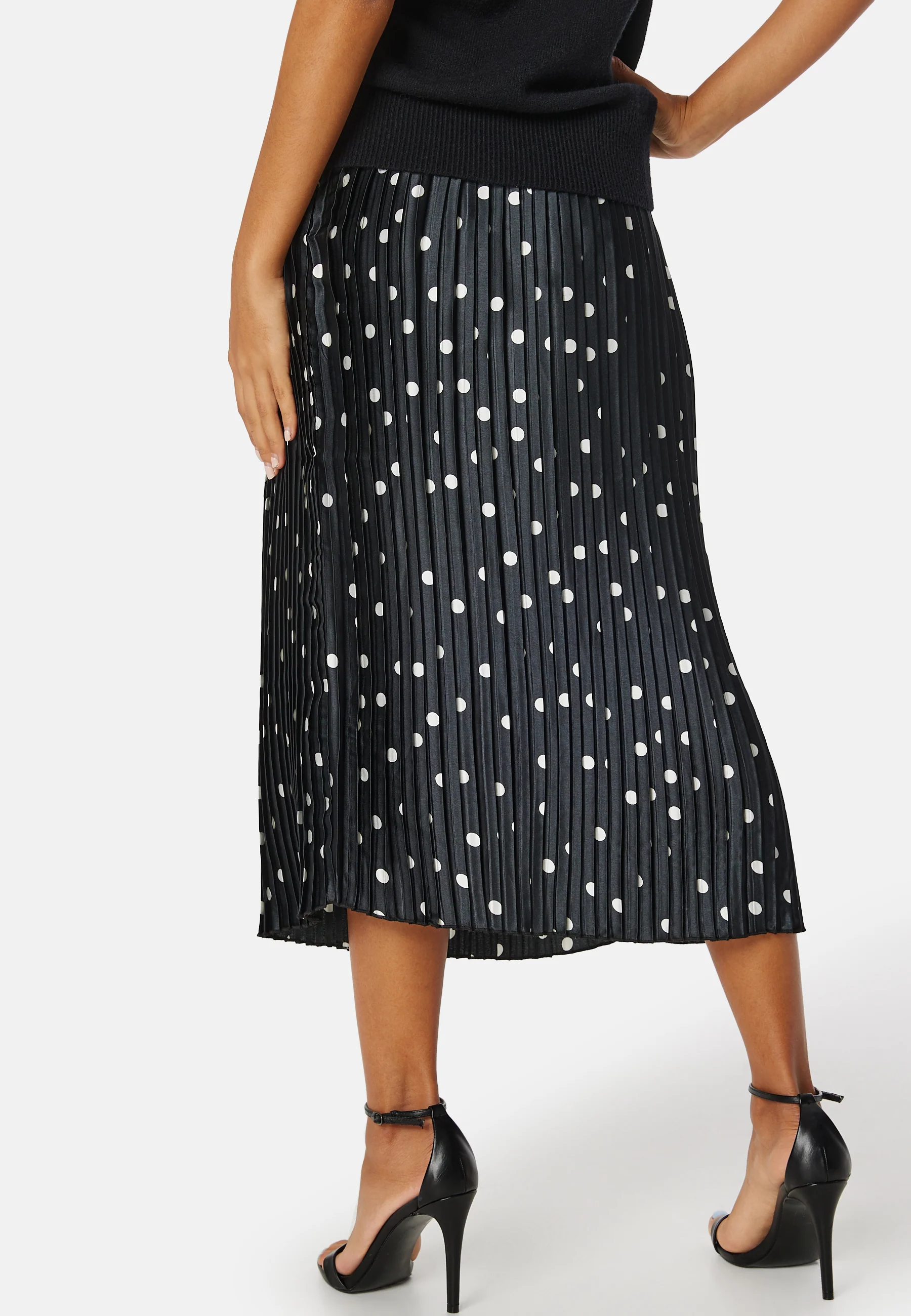 Megga Christas High Waist Pleat Skirt - Image 3