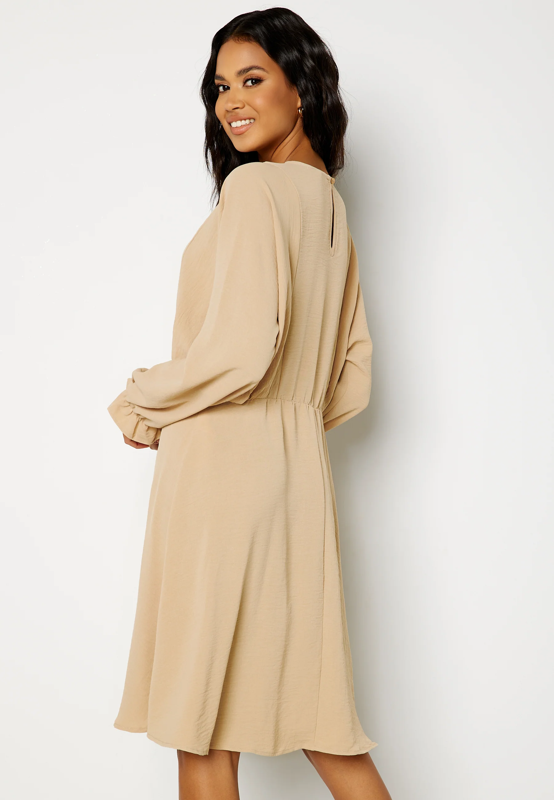 Mette Bat Sleeves Dress - Image 3