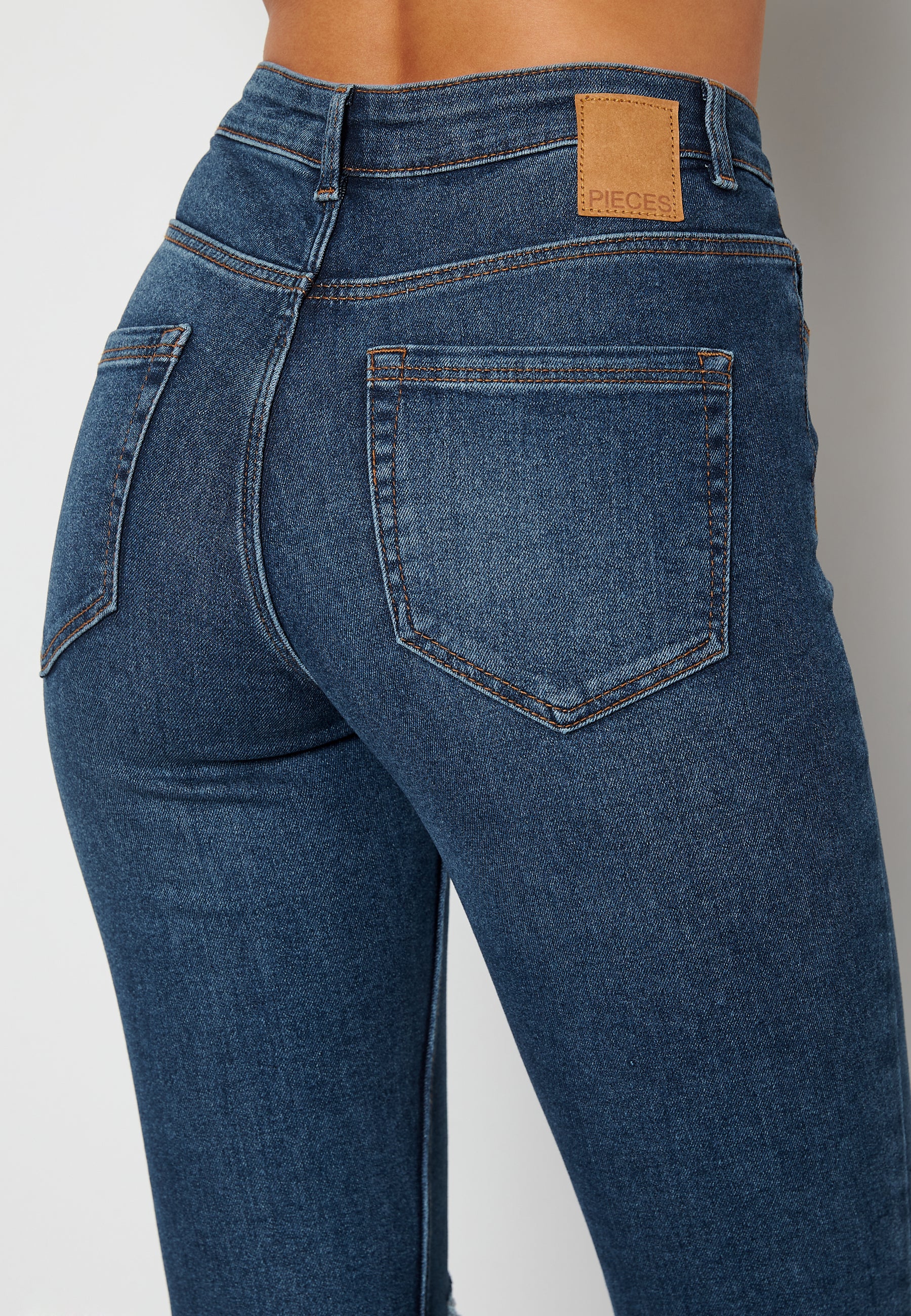 Midfive Flex Jeans - Image 6