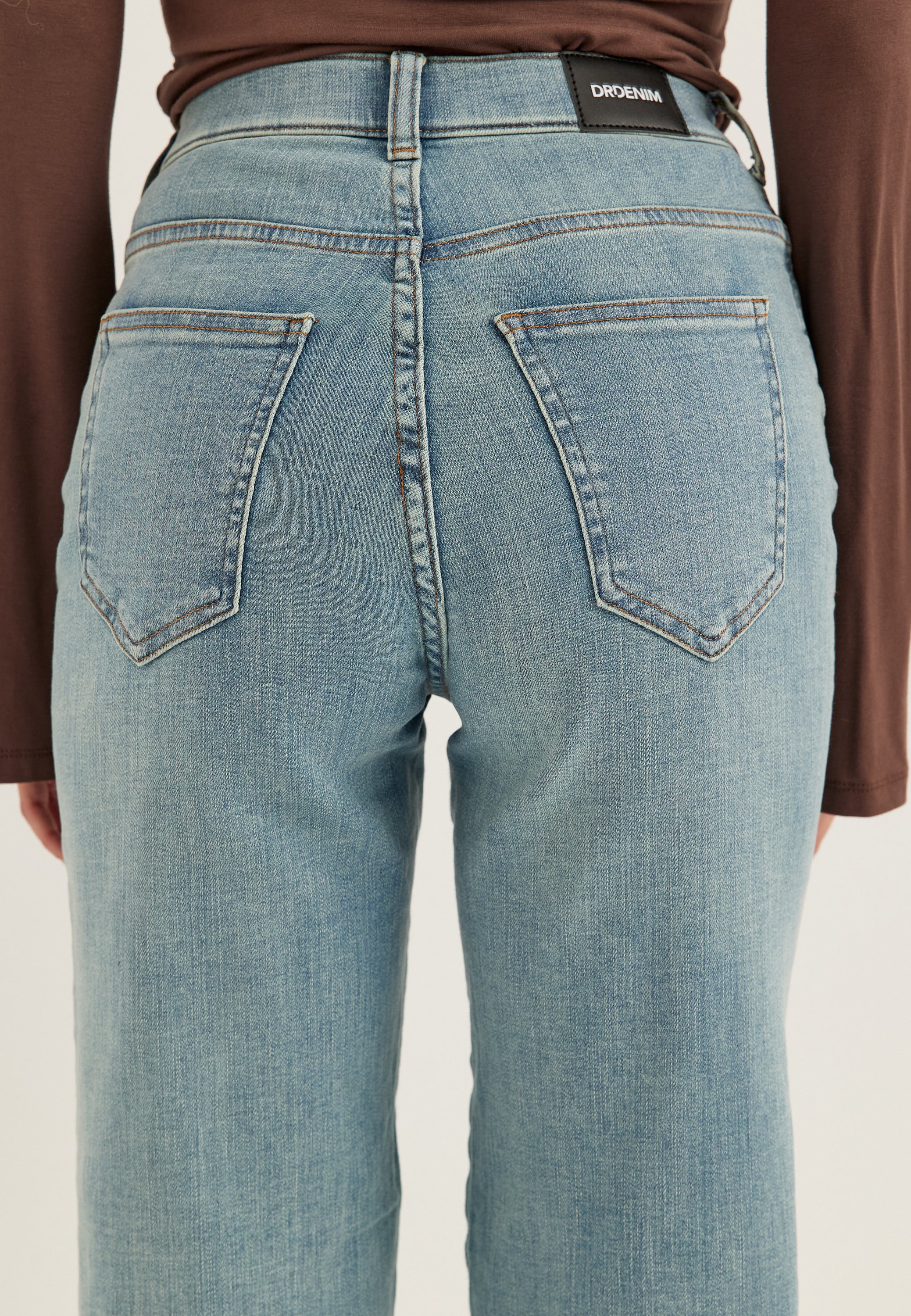 Moxy Straight - Image 5