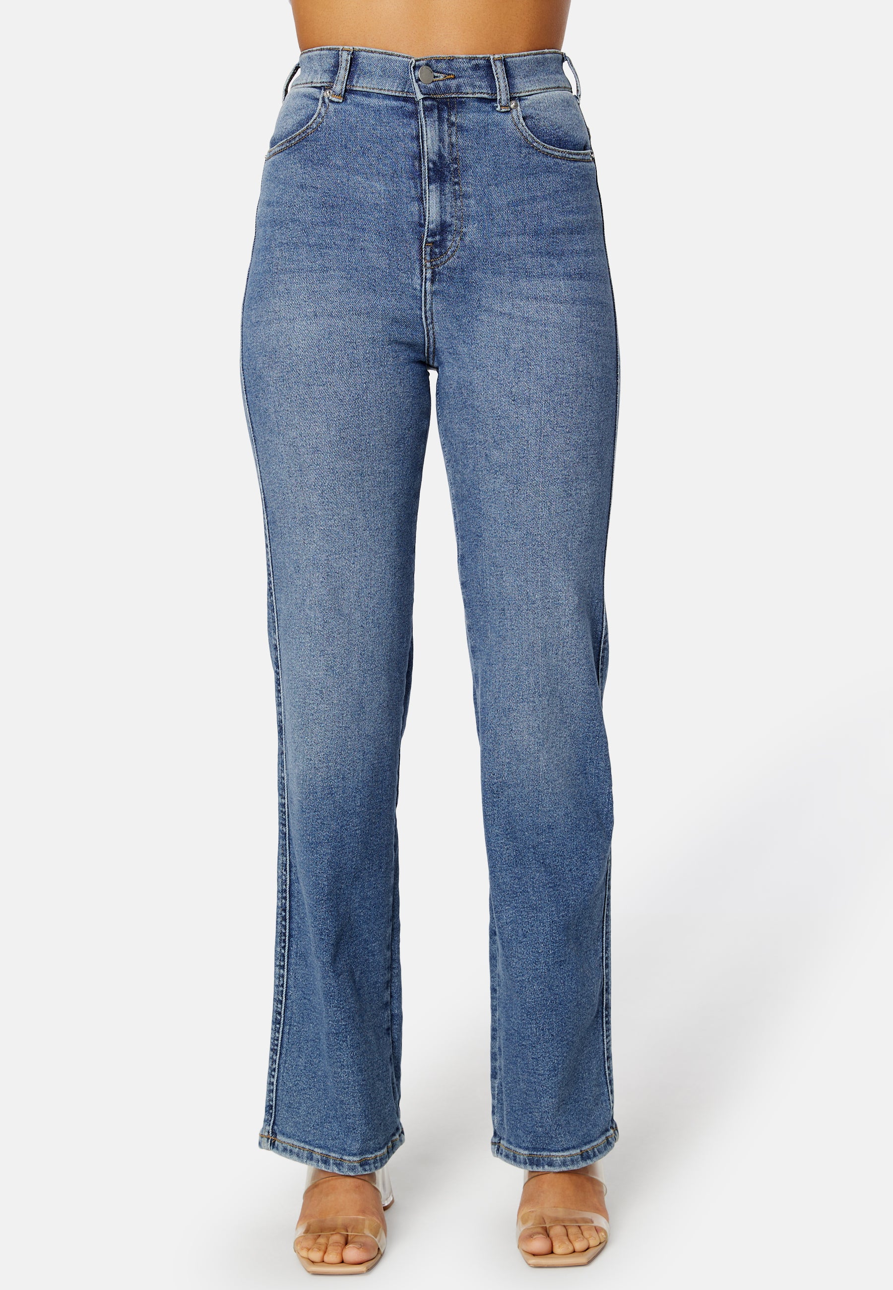 Moxy Straight - Image 4