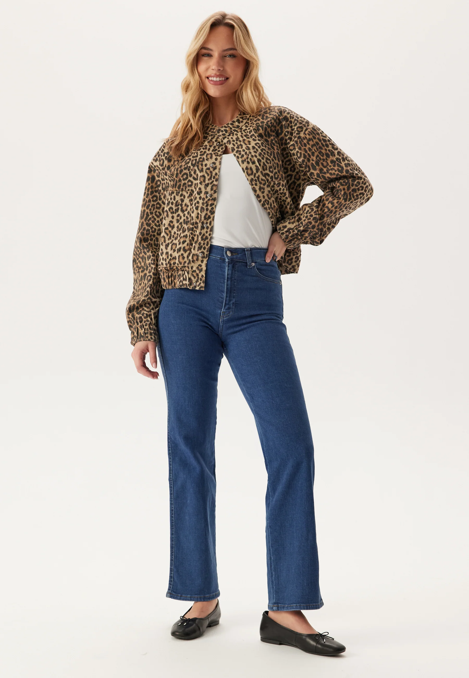 Moxy Straight - Image 2