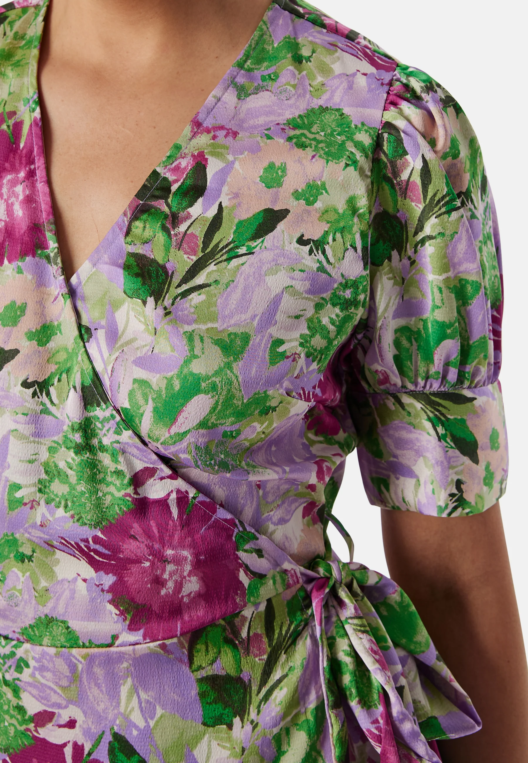 Naria S/S Wrap Midi Dress - Image 3