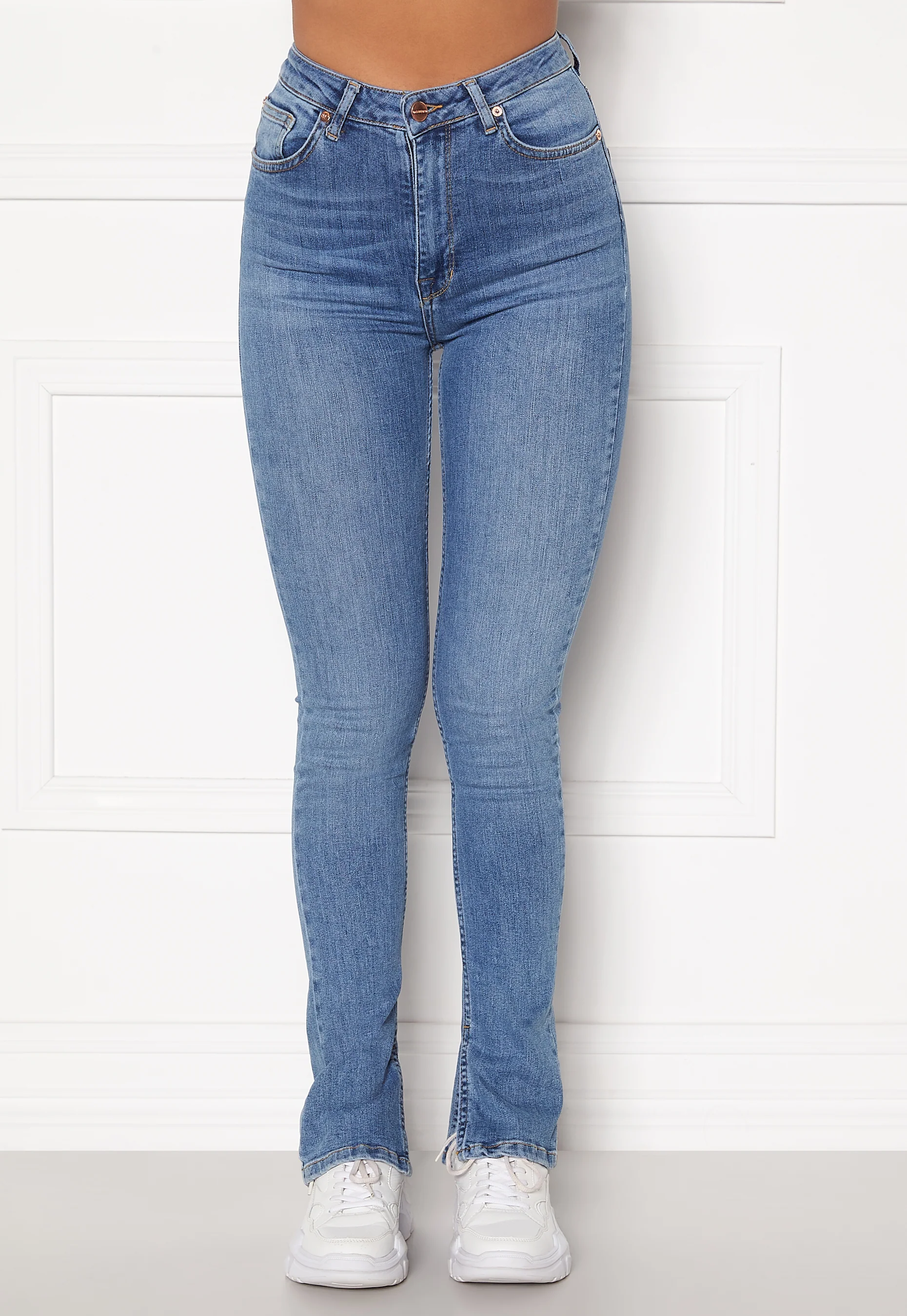 O-More Jeans - Image 2