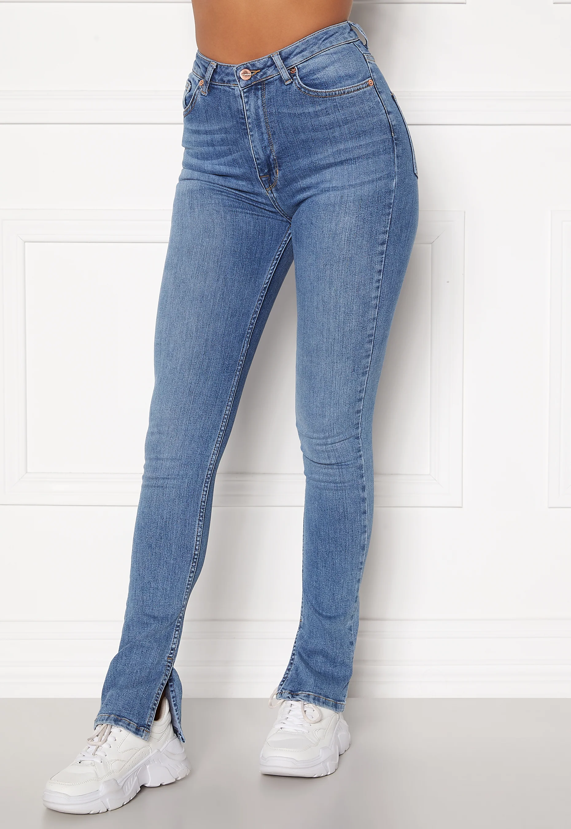 O-More Jeans - Image 4