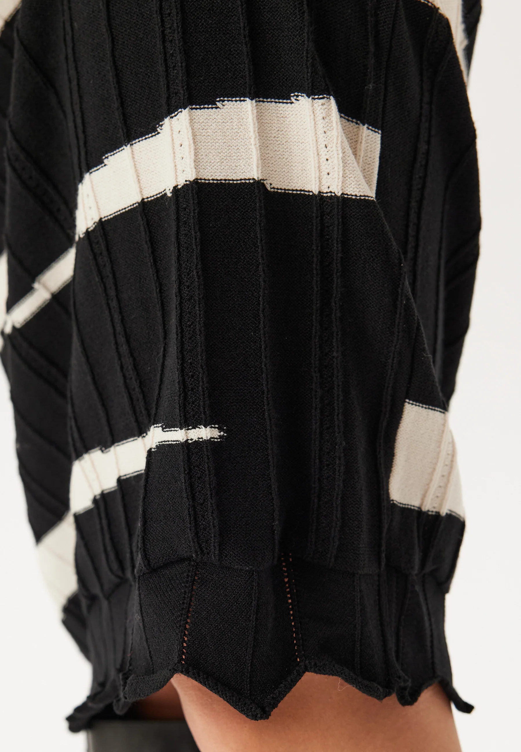 Objmaren Knit Re L/S Dress - Image 4
