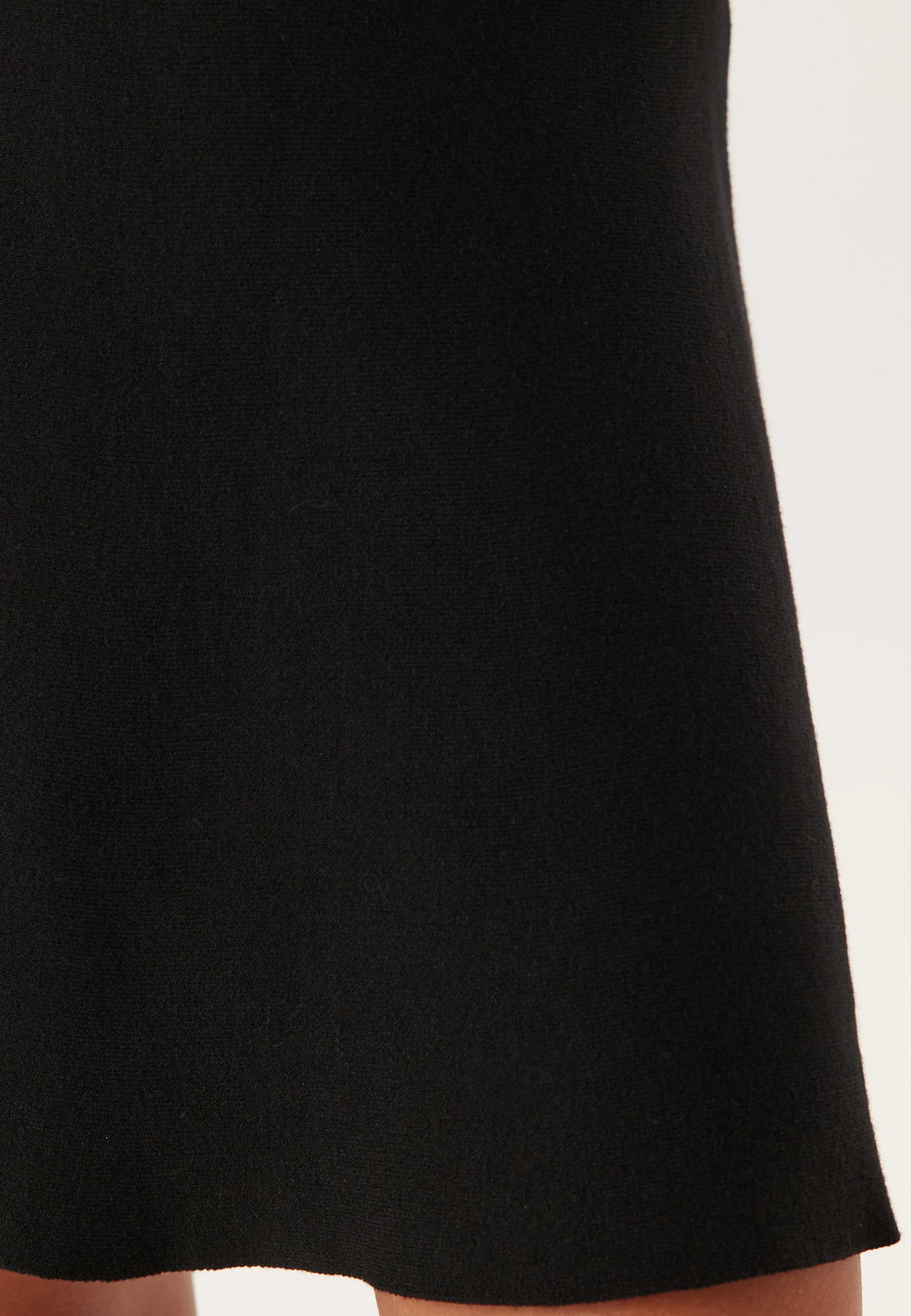 Objreynard Hw Short Knit Skirt - Image 5