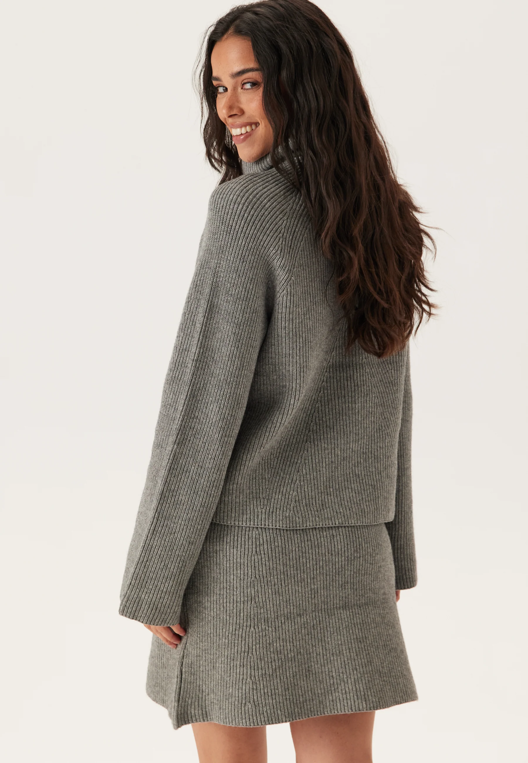 Objviola Ls Lo Rollneck Knit - Image 2