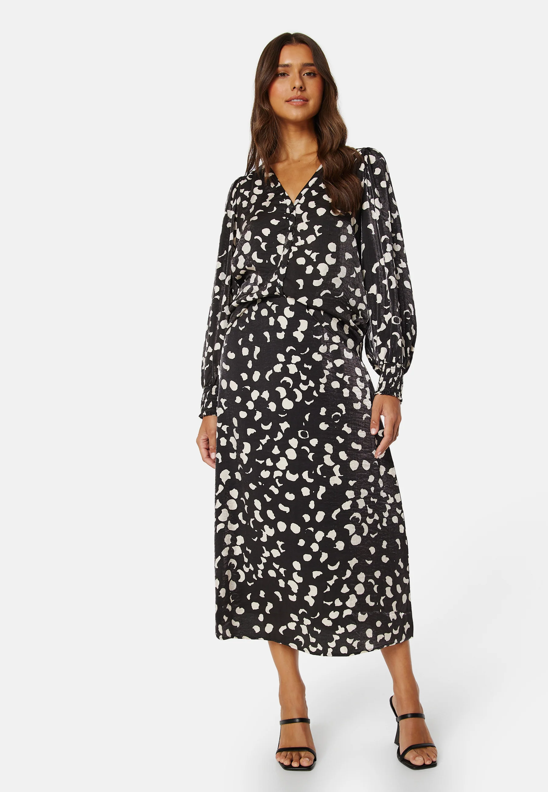 Omika HW Skirt - Image 5