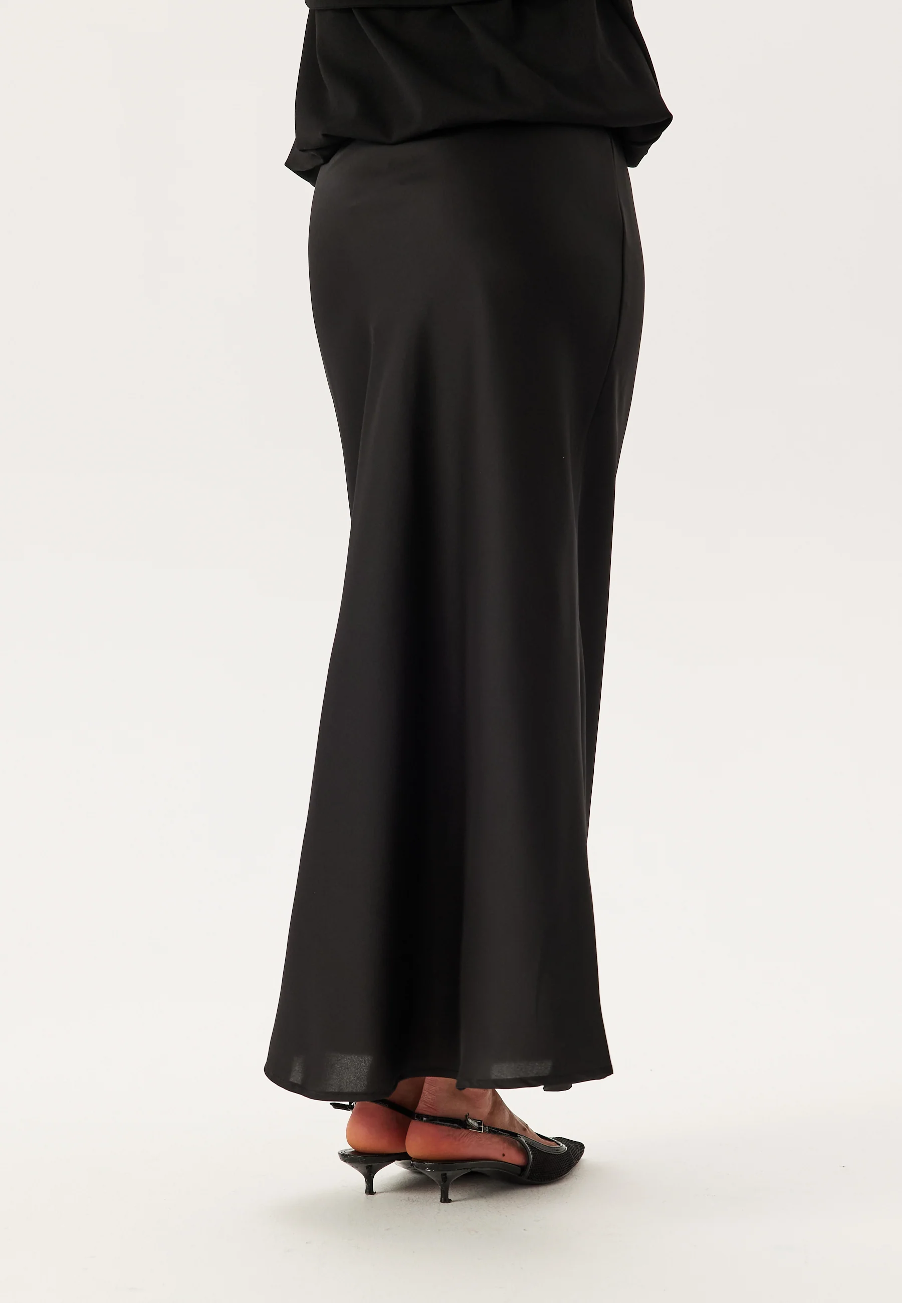 Onlchigo Ankel Satin Skirt - Image 3