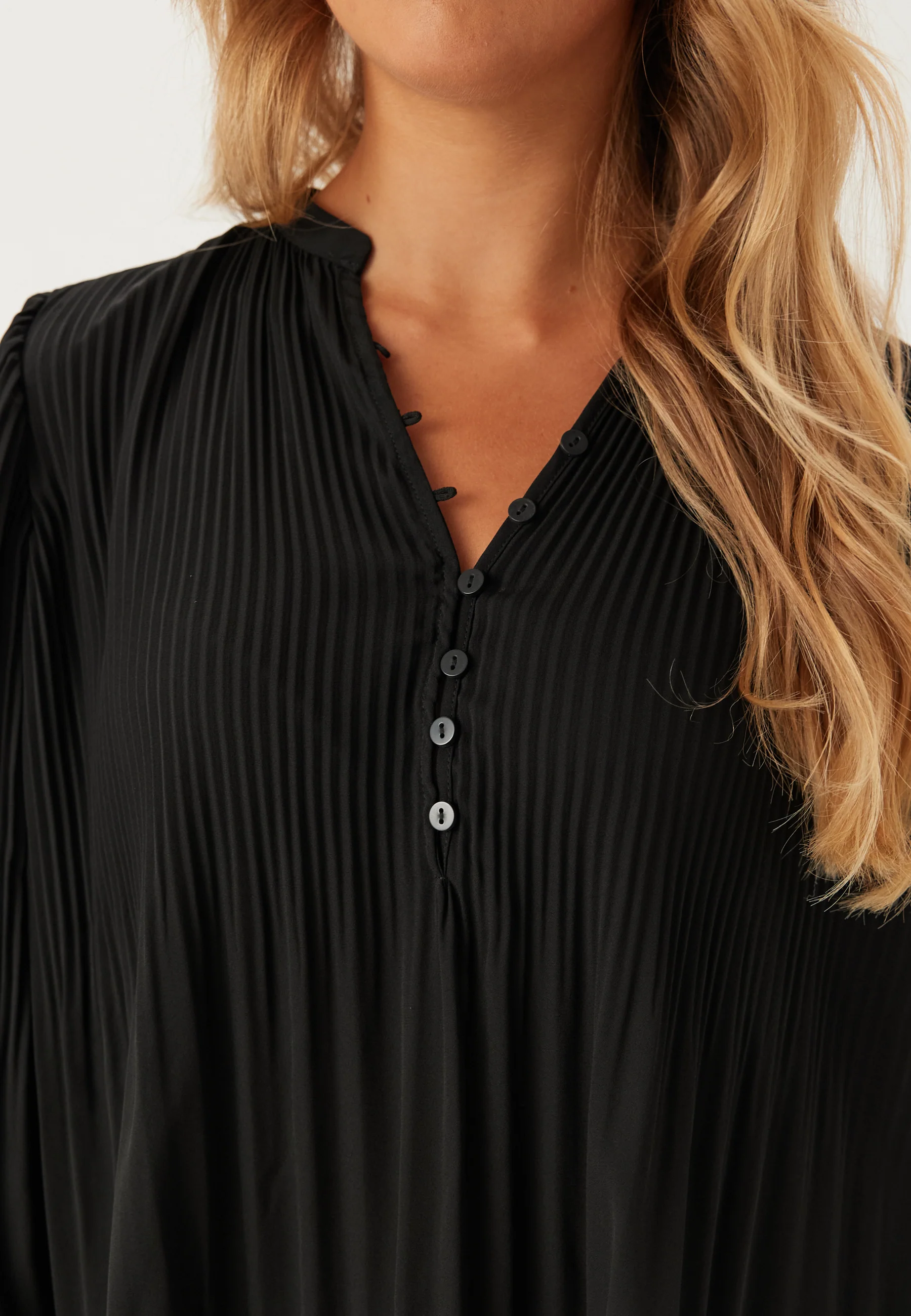 Onlronja Life L/S V-Neck Plisse - Image 5