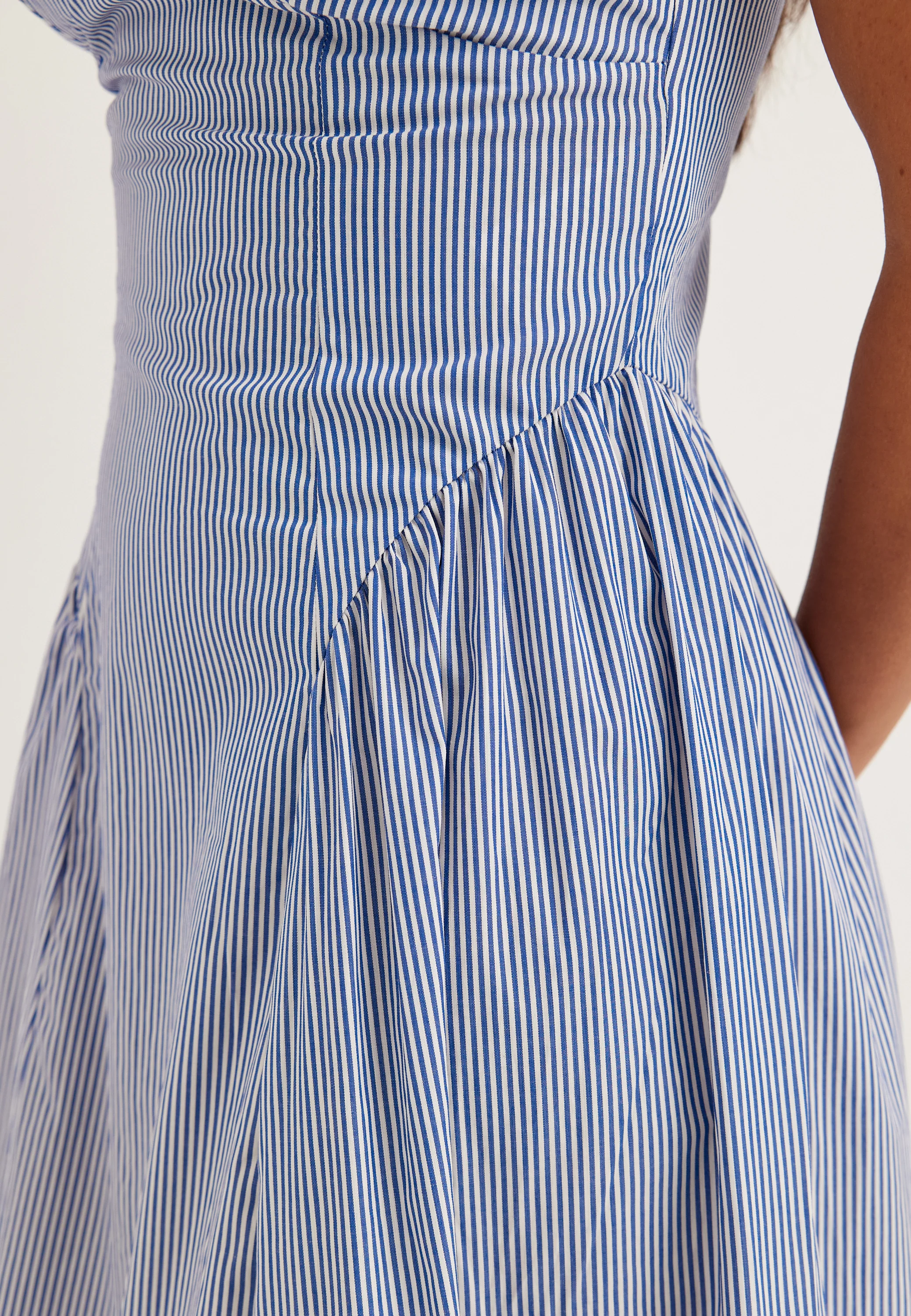 Onltiari Strap Hip Dress - Image 5