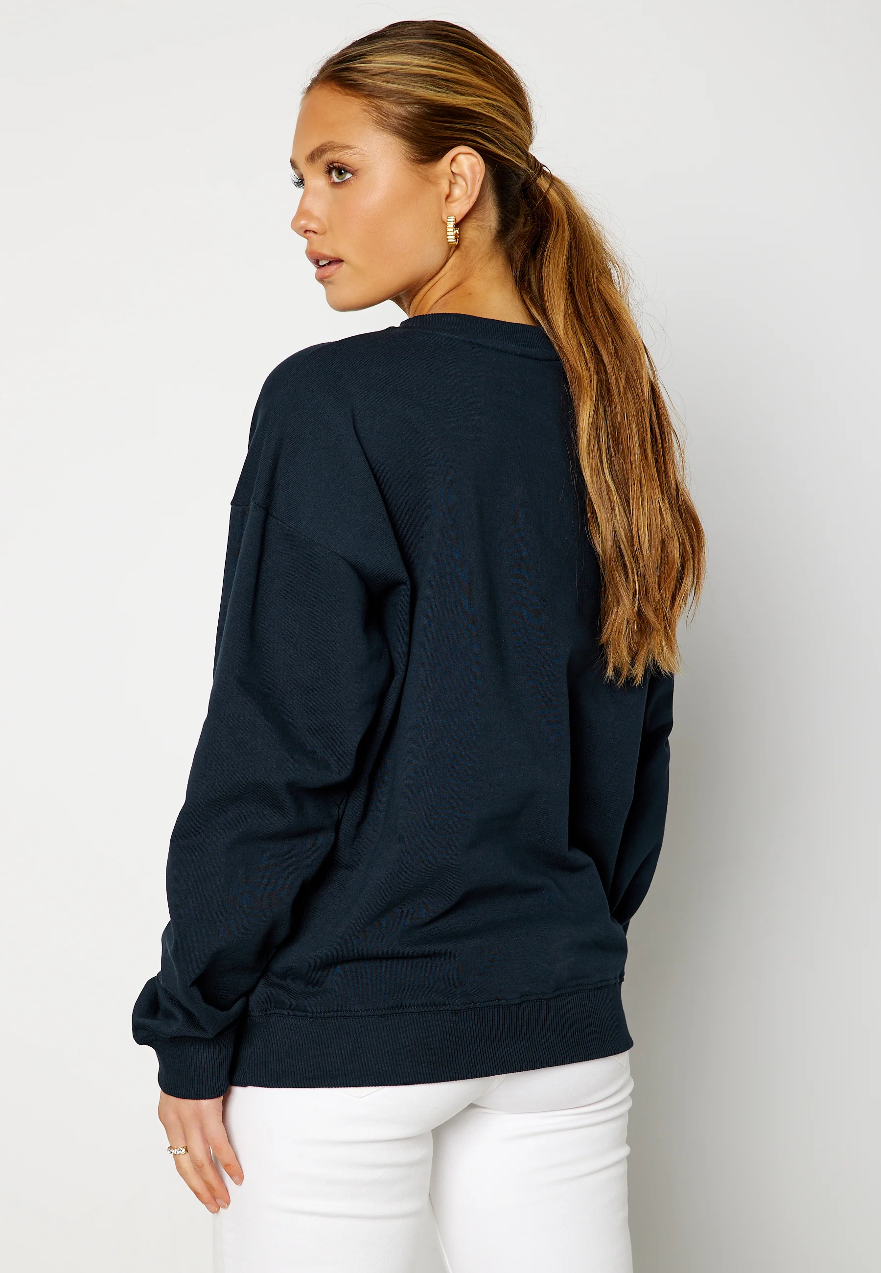 Oversized Crew Neck - Image 3