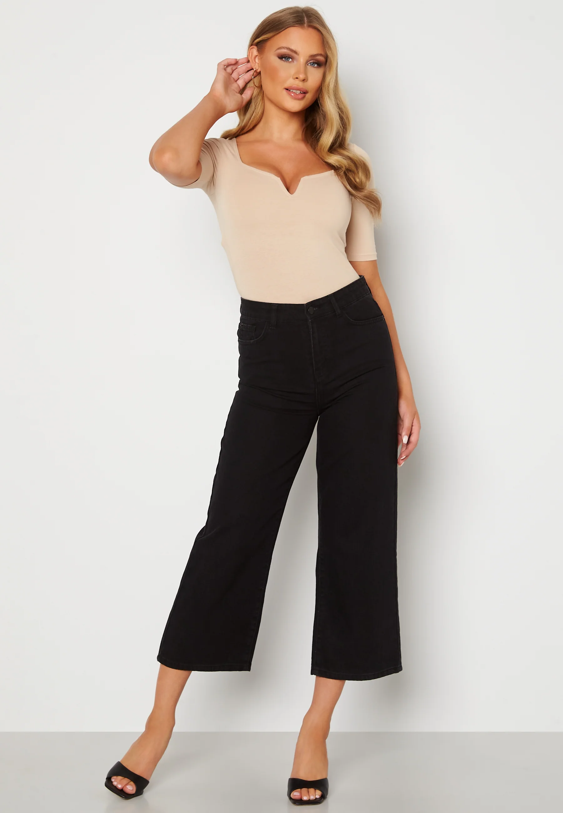 Pamela wide leg culotte jeans - Image 2