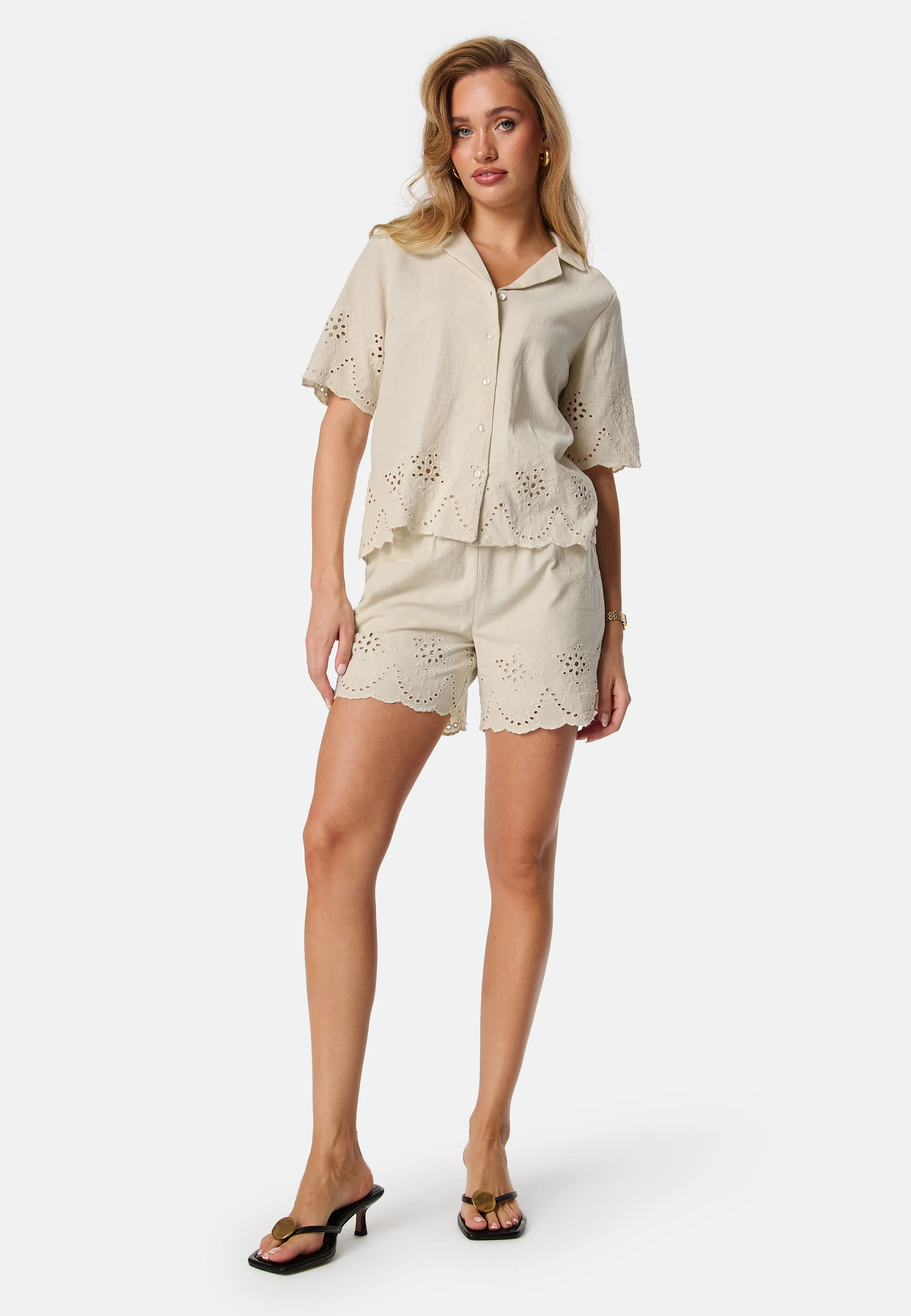 Pcalmina Embroidery Shorts - Image 4
