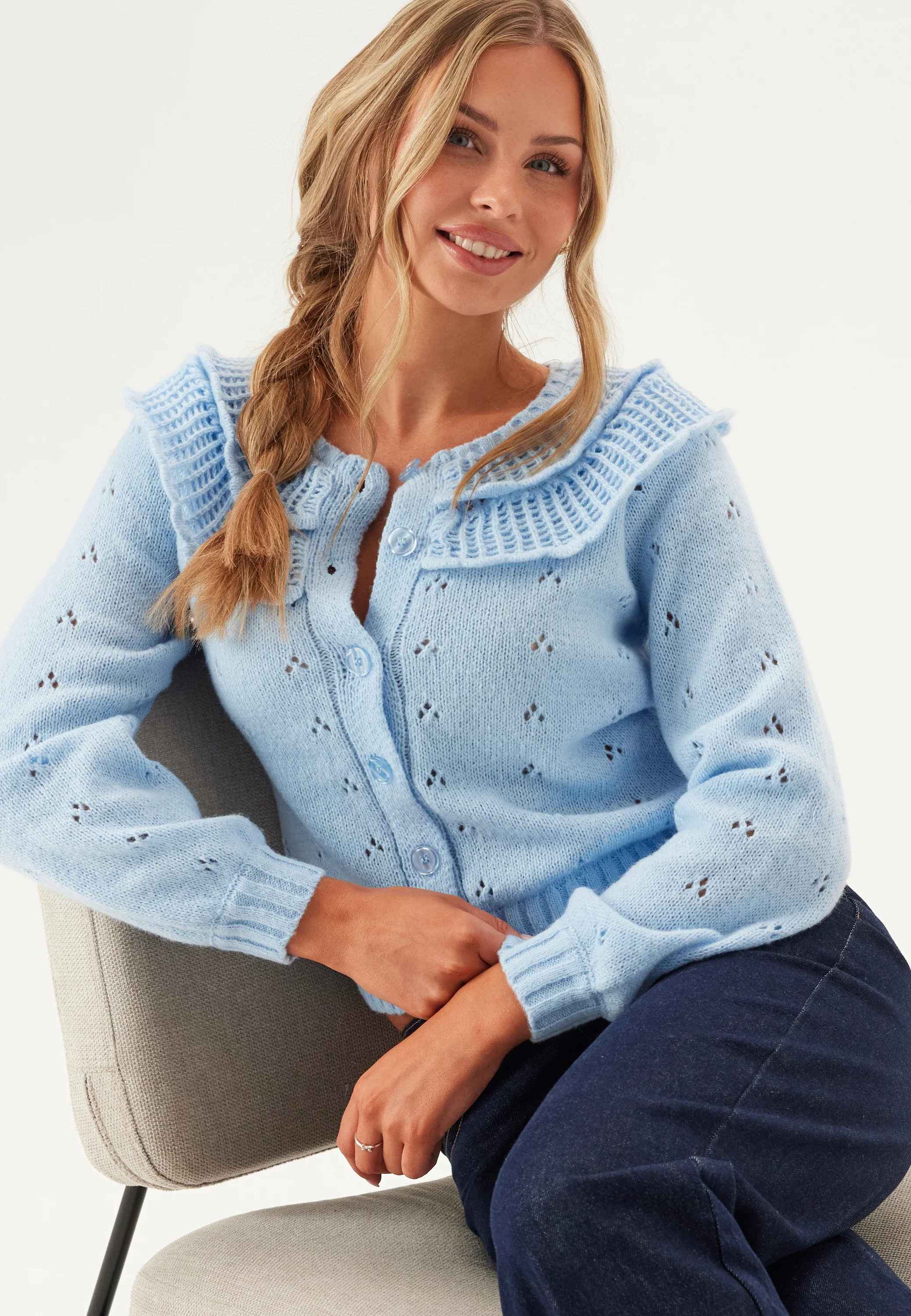 Pcdavis Ls O-neck Frill Cardigan