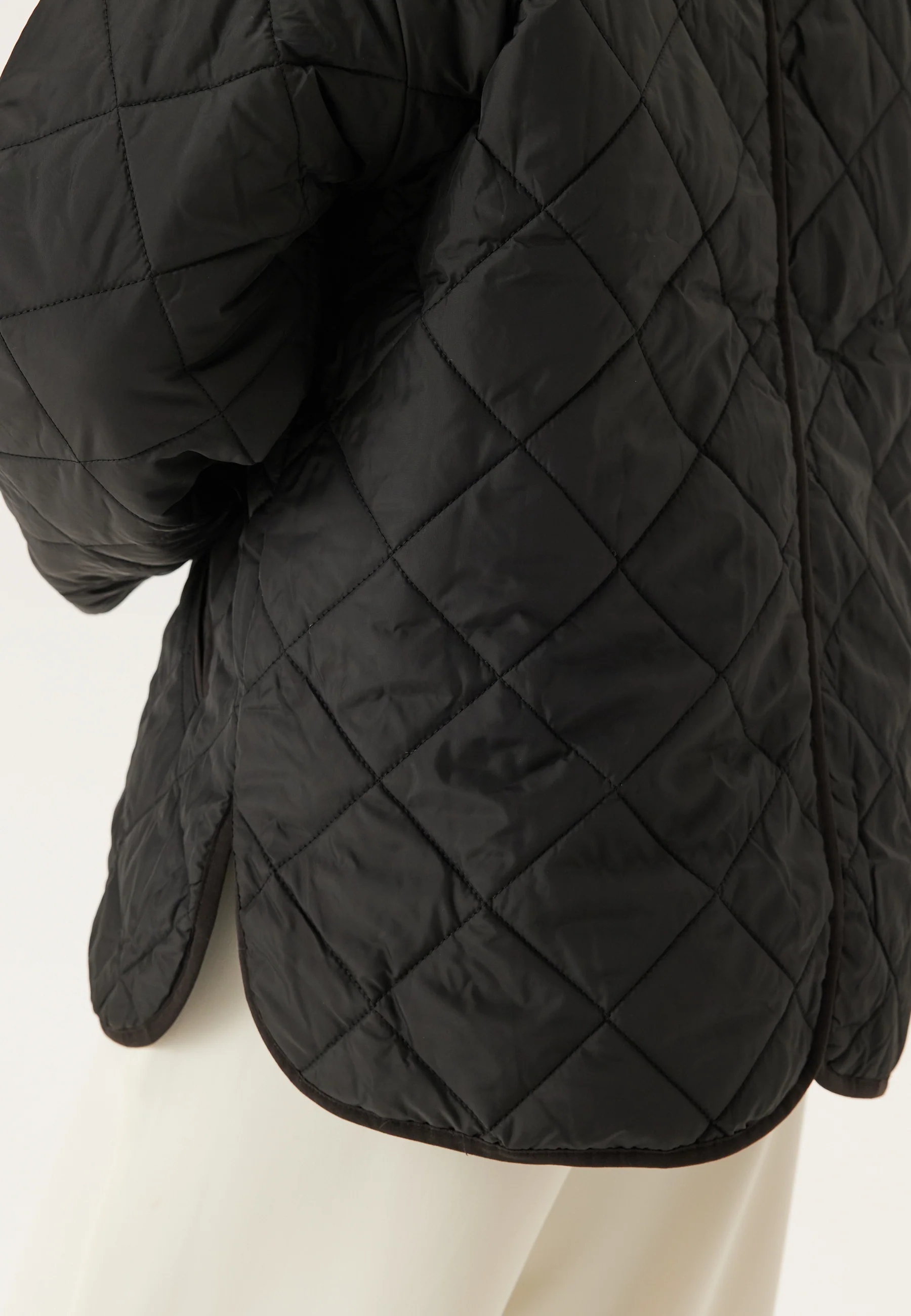 Pcemily Short Quilted Jacket - Image 6