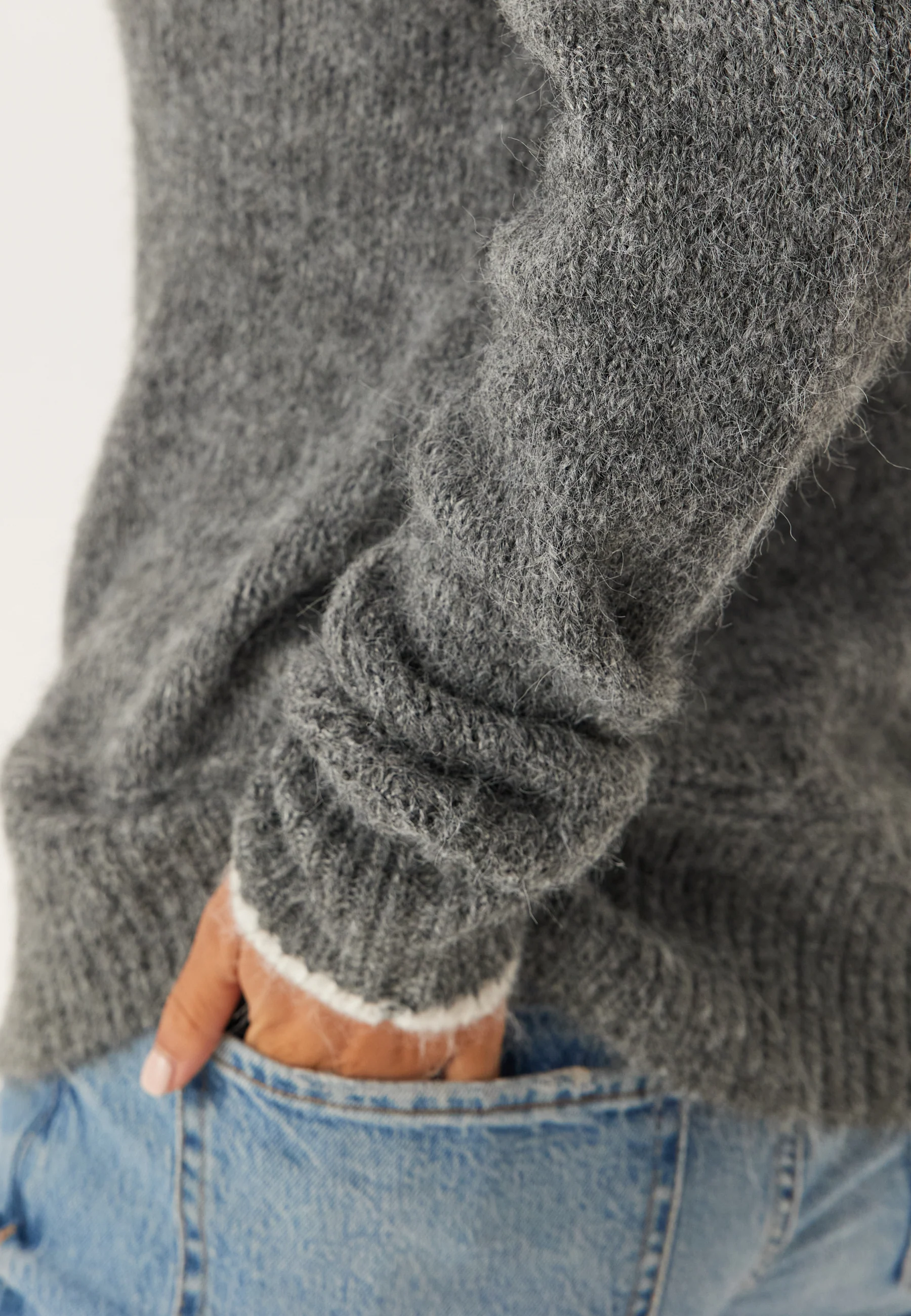 Pcivy Ls O-neck Contrast Knit - Image 4