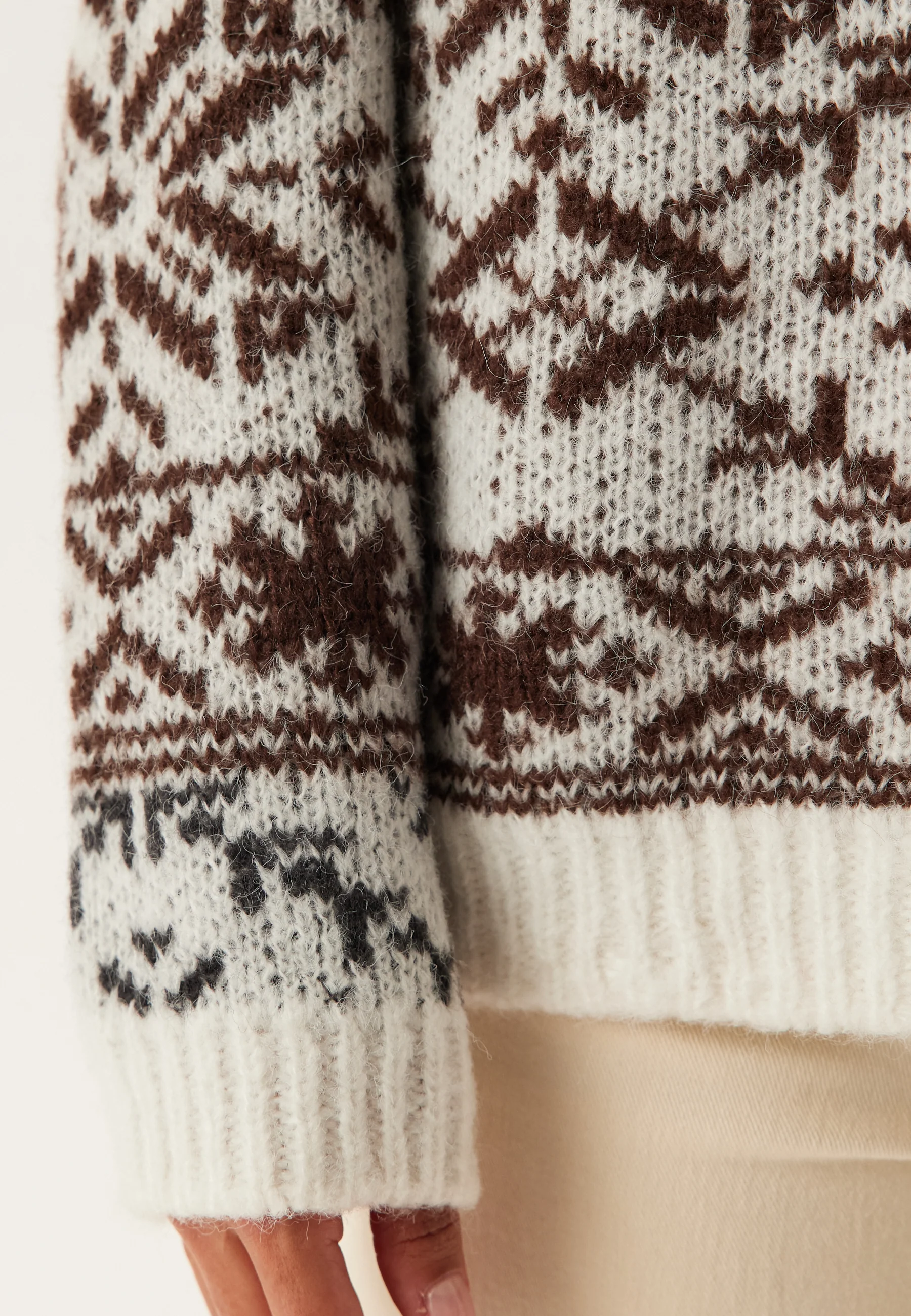 Pcjo Ls High Neck Knit - Image 4