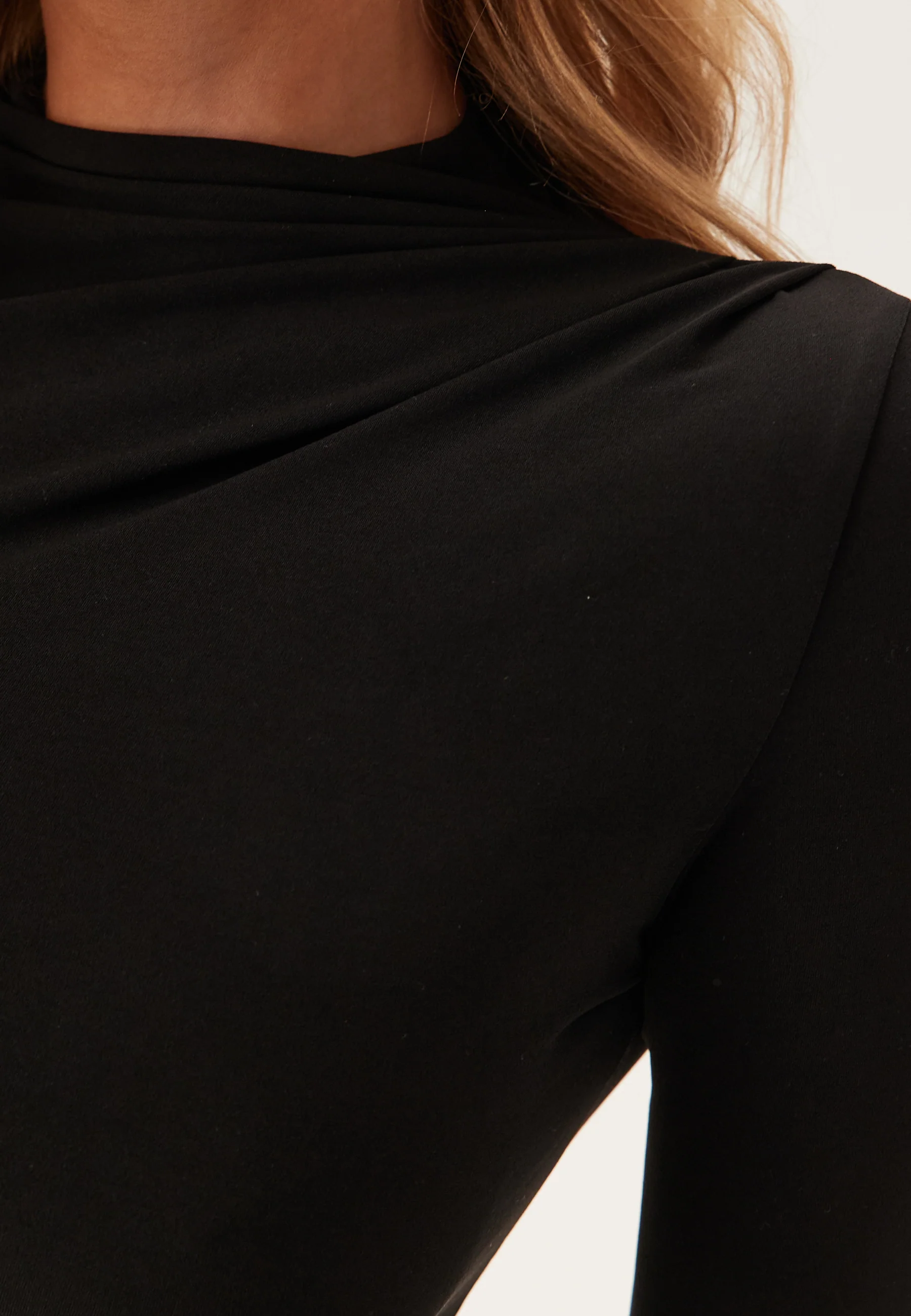 Pcmadison Ls Draped Top Jrs - Image 5