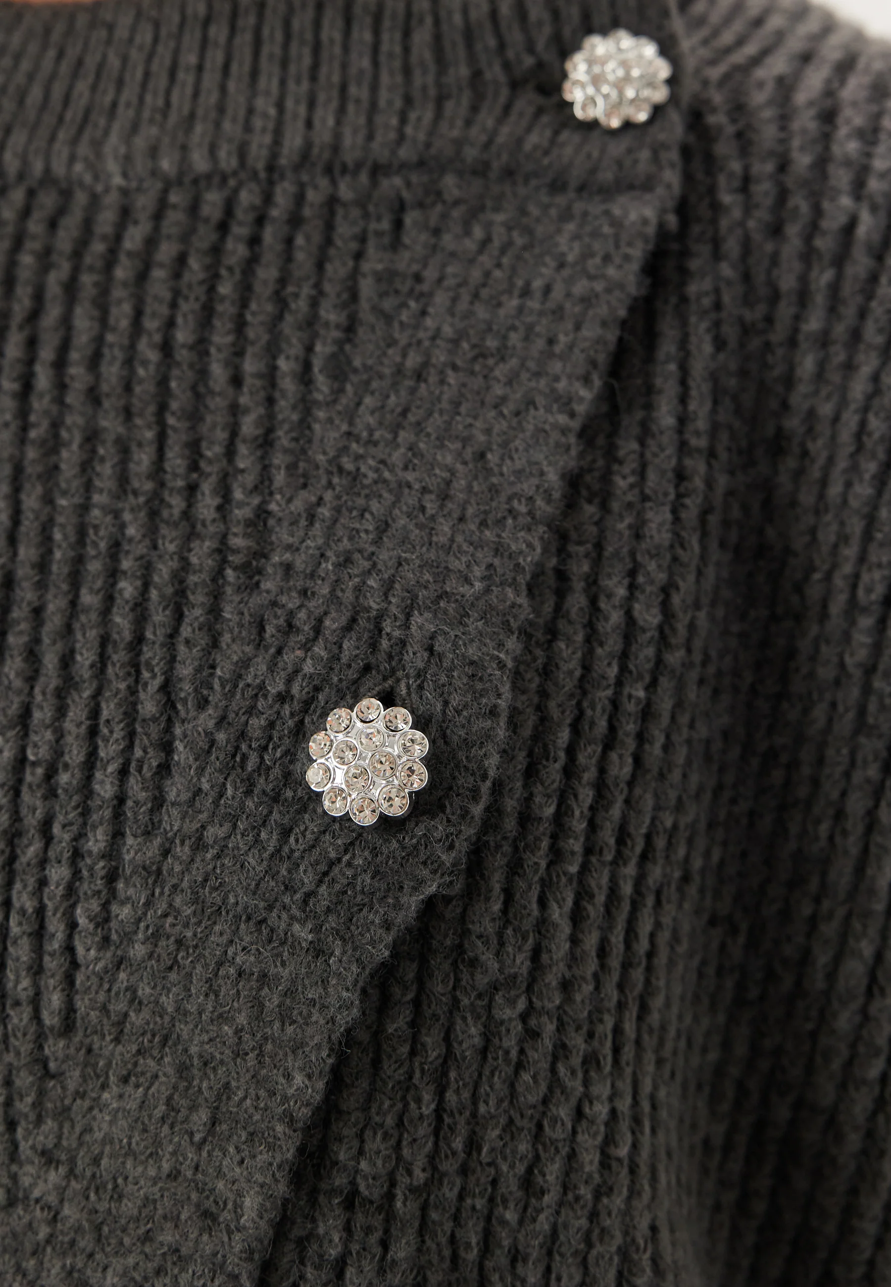 Pcsiga Ls Overlap Knit Cardiga - Image 4