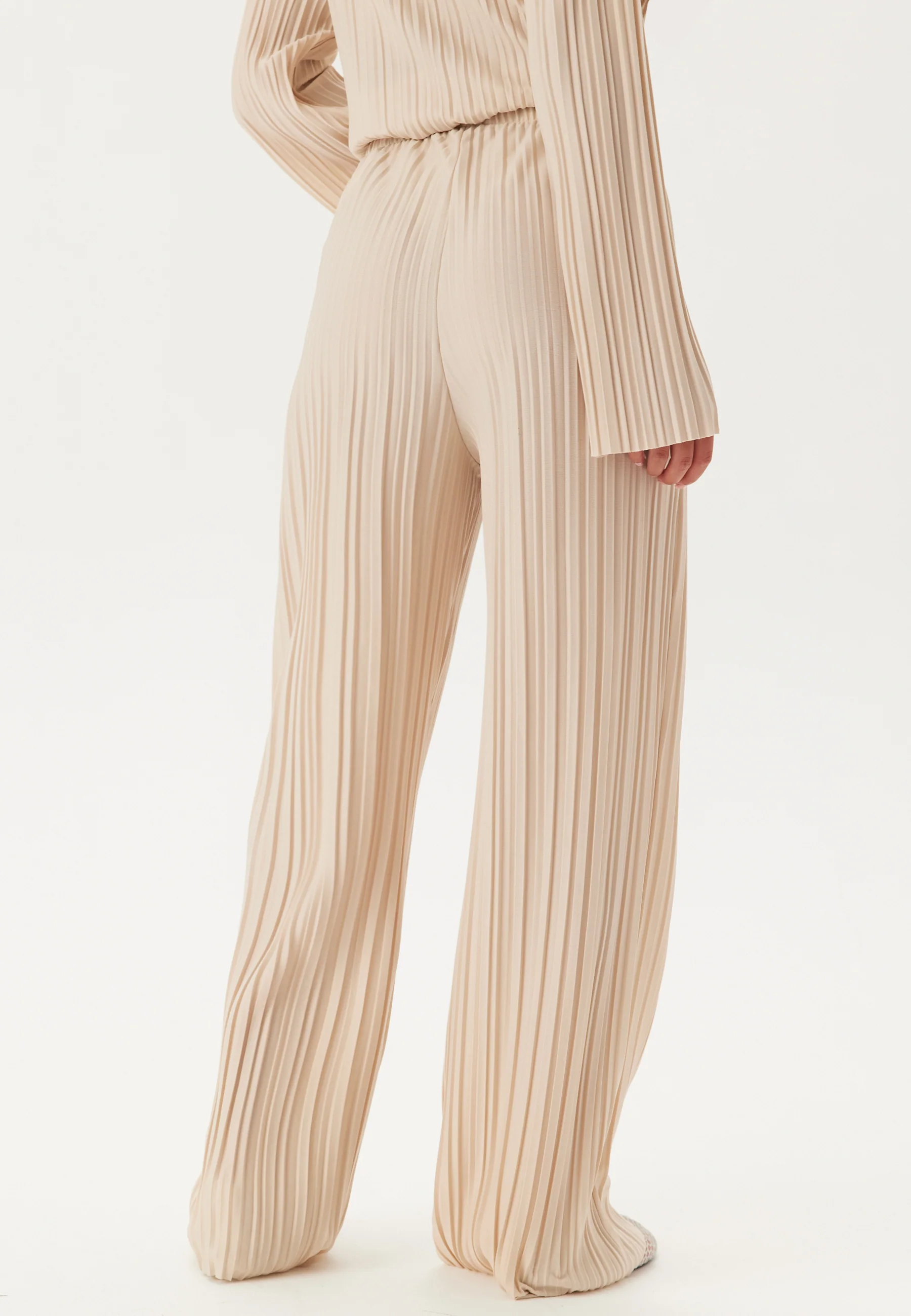 Pleated Wide Trousers - Image 3