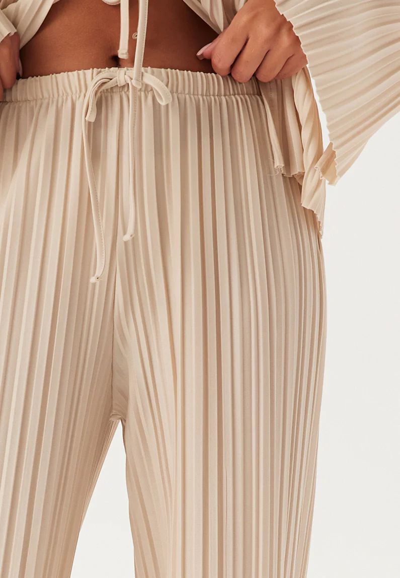 Pleated Wide Trousers - Image 4