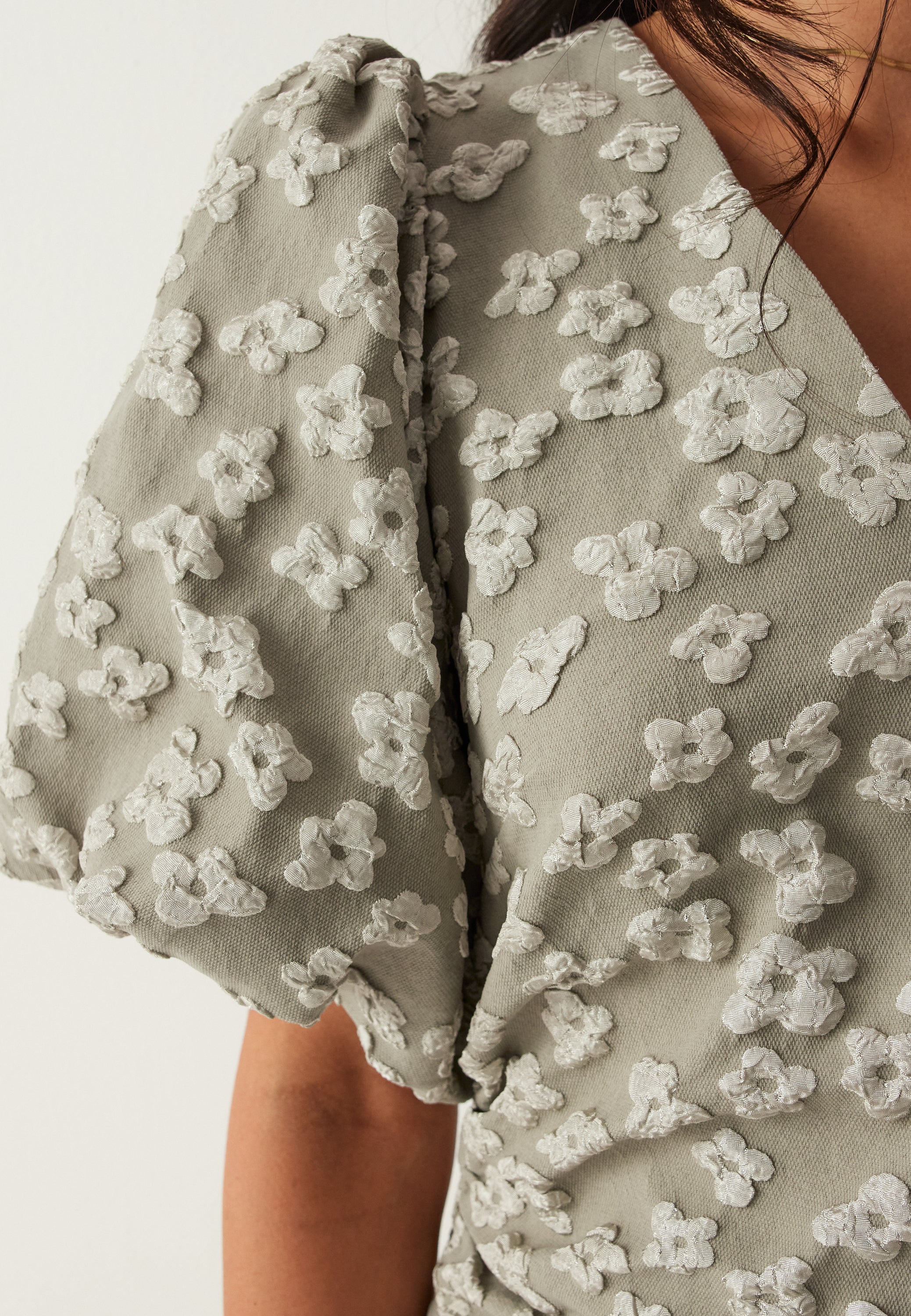 Puff Sleeve Jacquard Midi Dress - Image 4