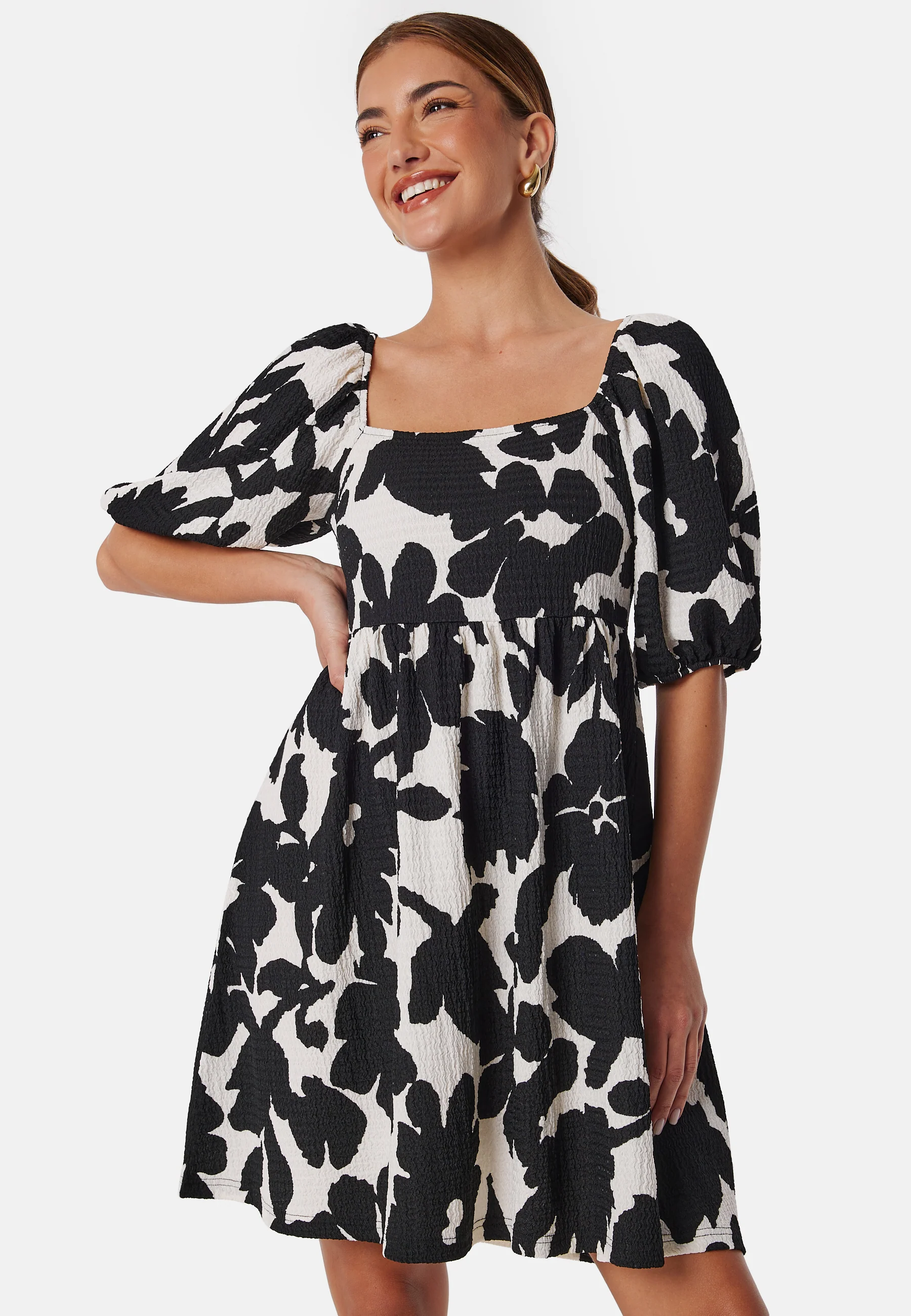 Puff Sleeve Short Dress - Image 2