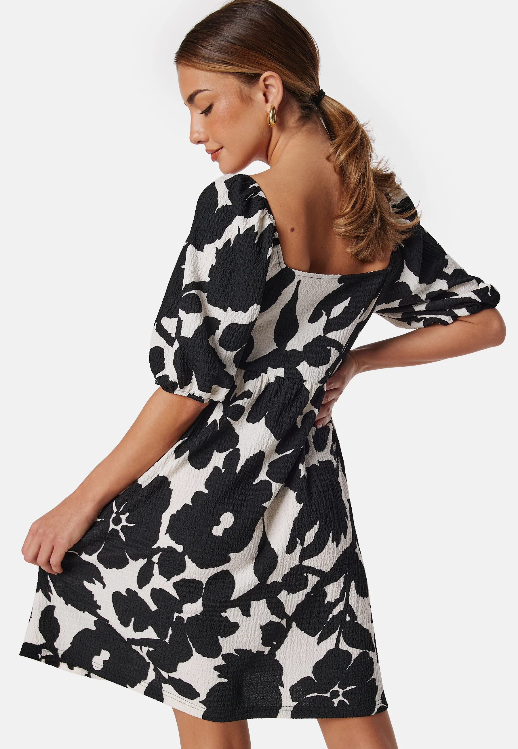 Puff Sleeve Short Dress - Image 3