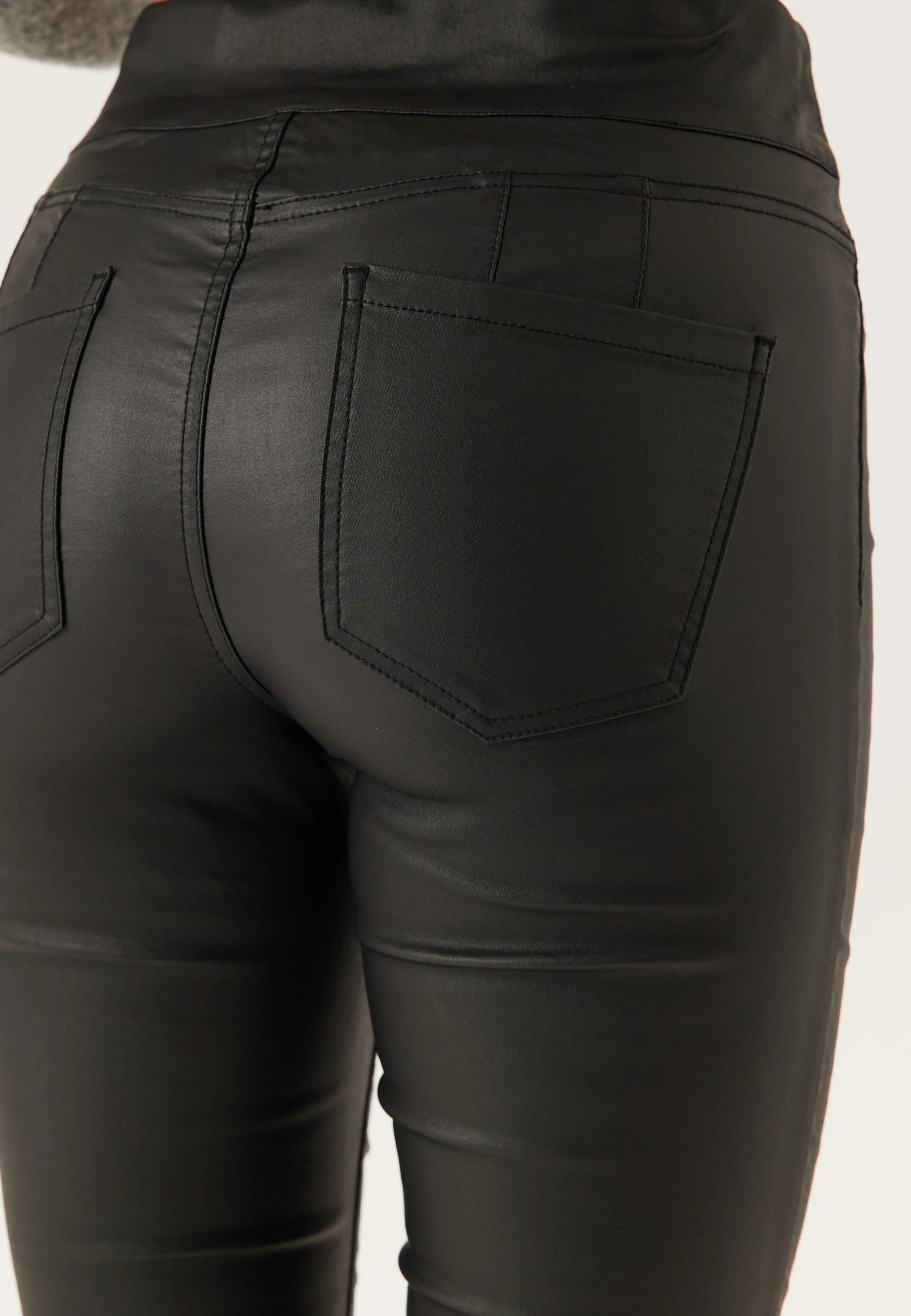 Push-up Coated Slim Trousers - Image 5