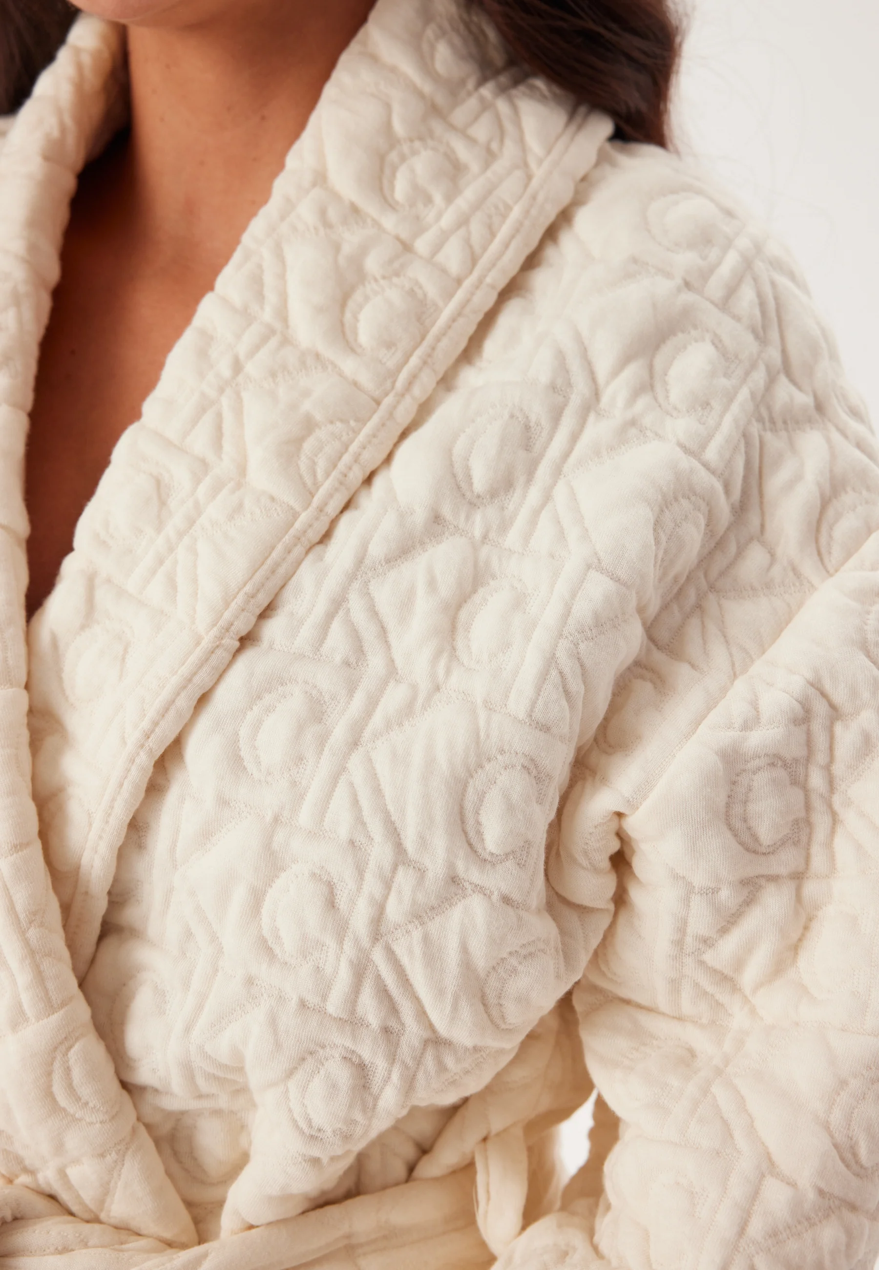 Robe - Image 3