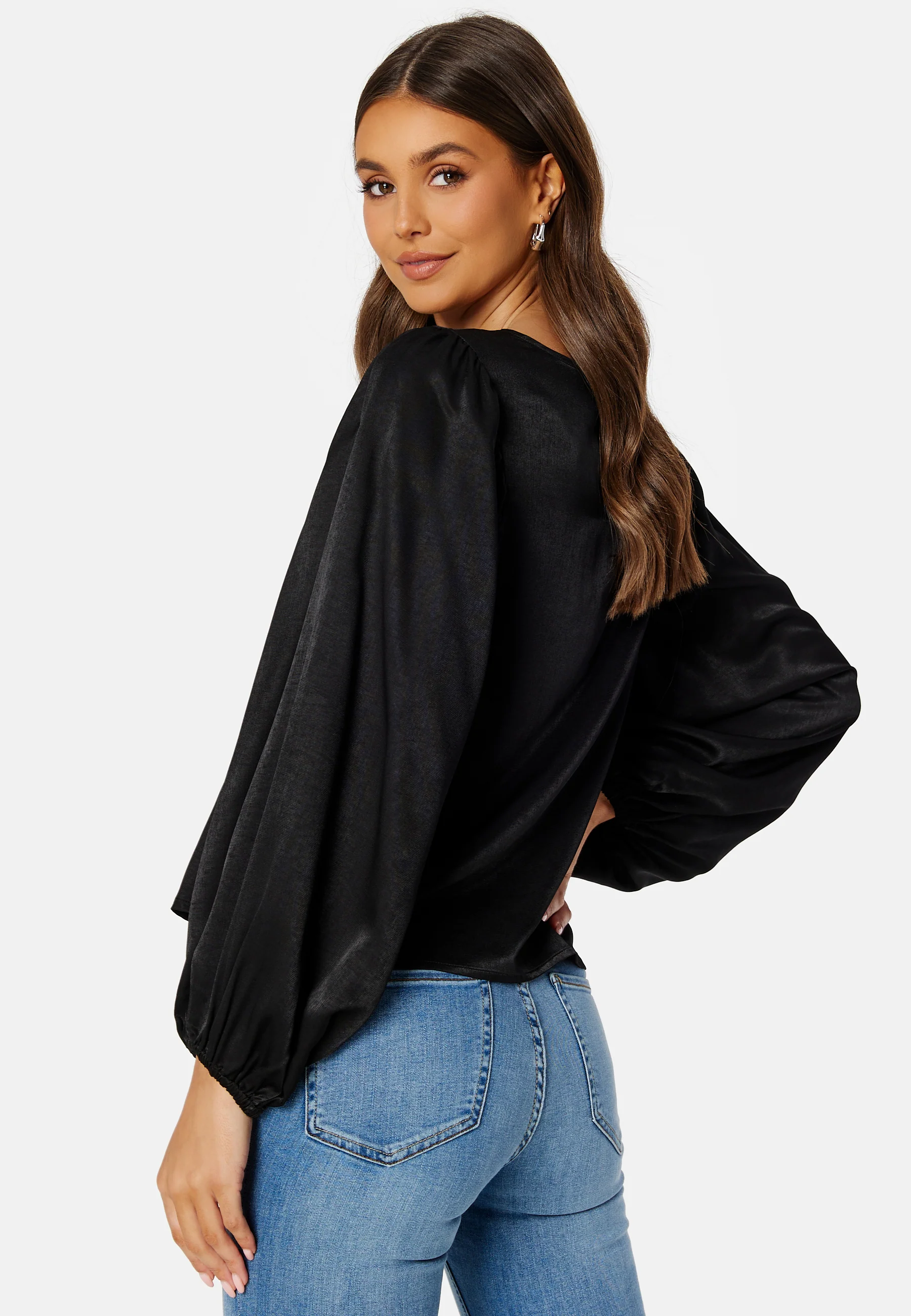 Round Neck Balloon Sleeve Blouse - Image 3