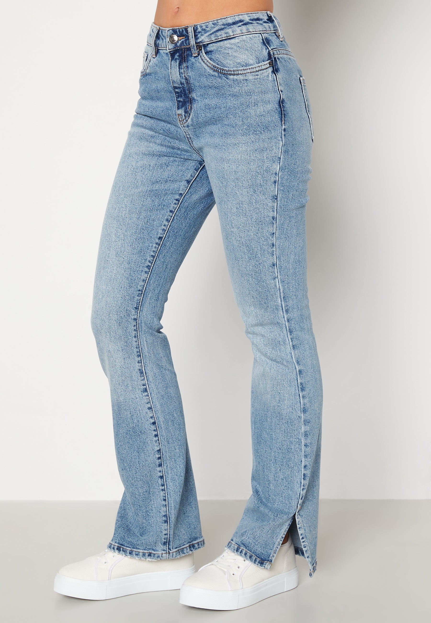 Selma HR Flare Slit Jeans