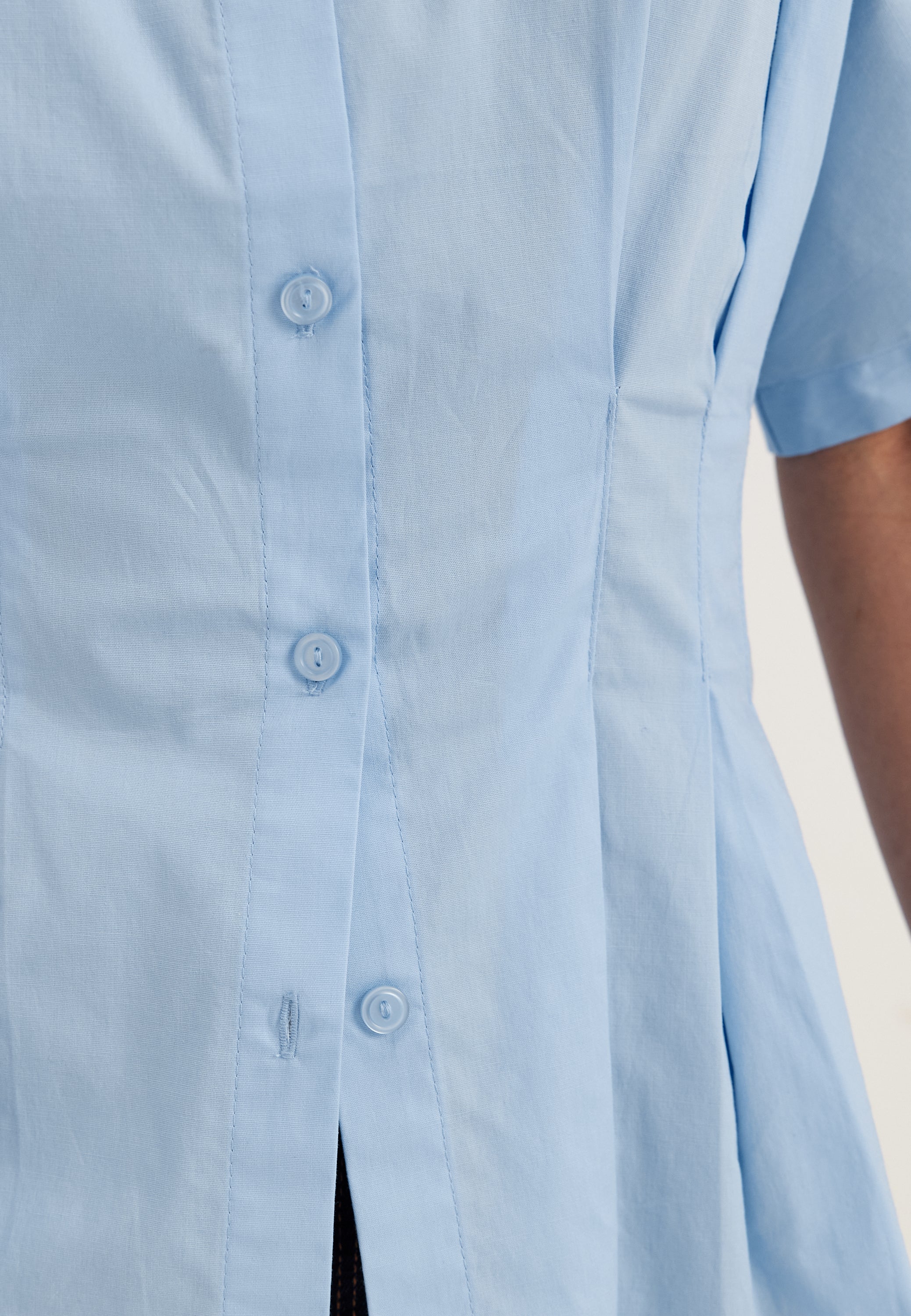 Short Sleeve Waist Shirt - Image 4