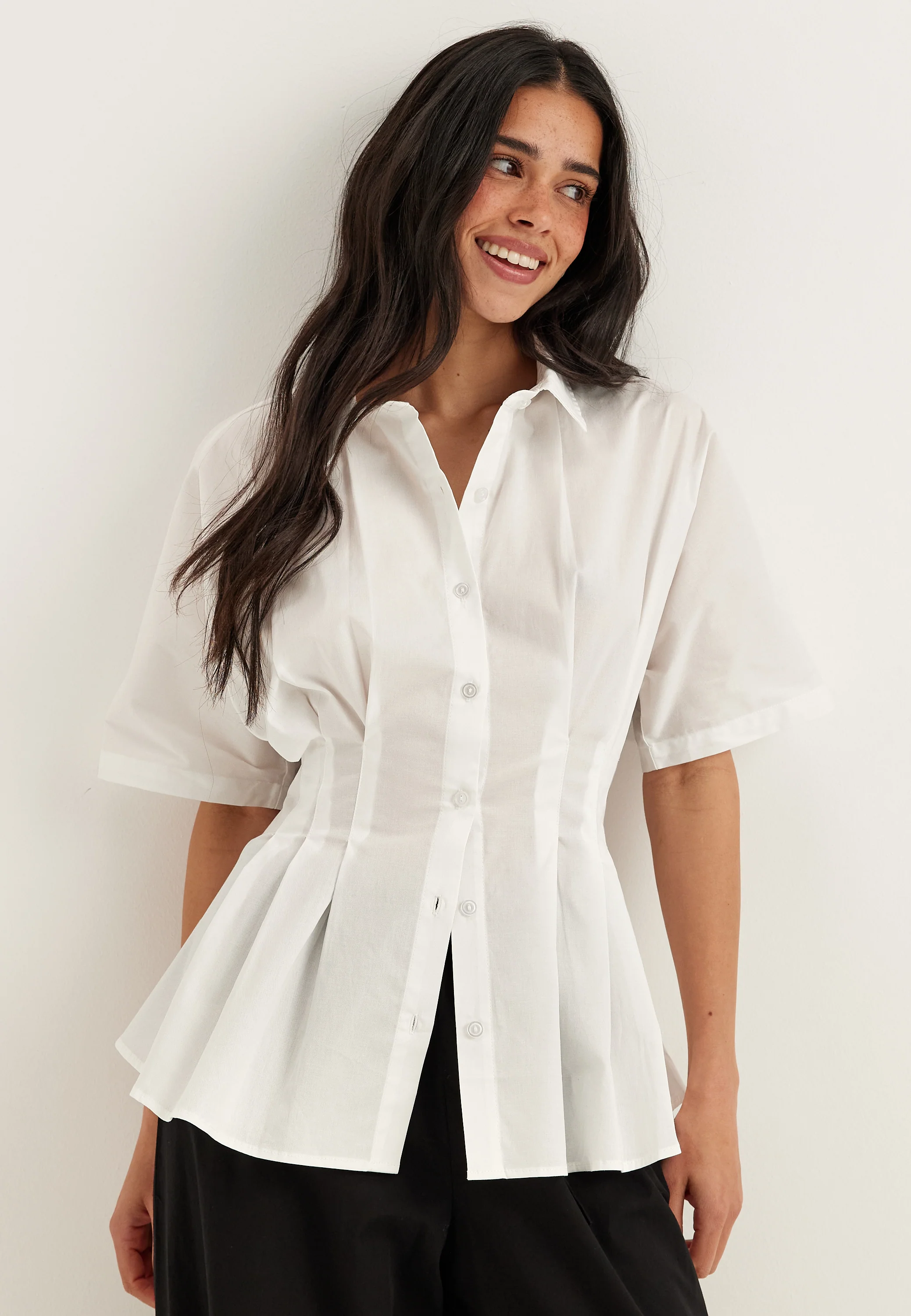 Short Sleeve Waist Shirt - Image 2