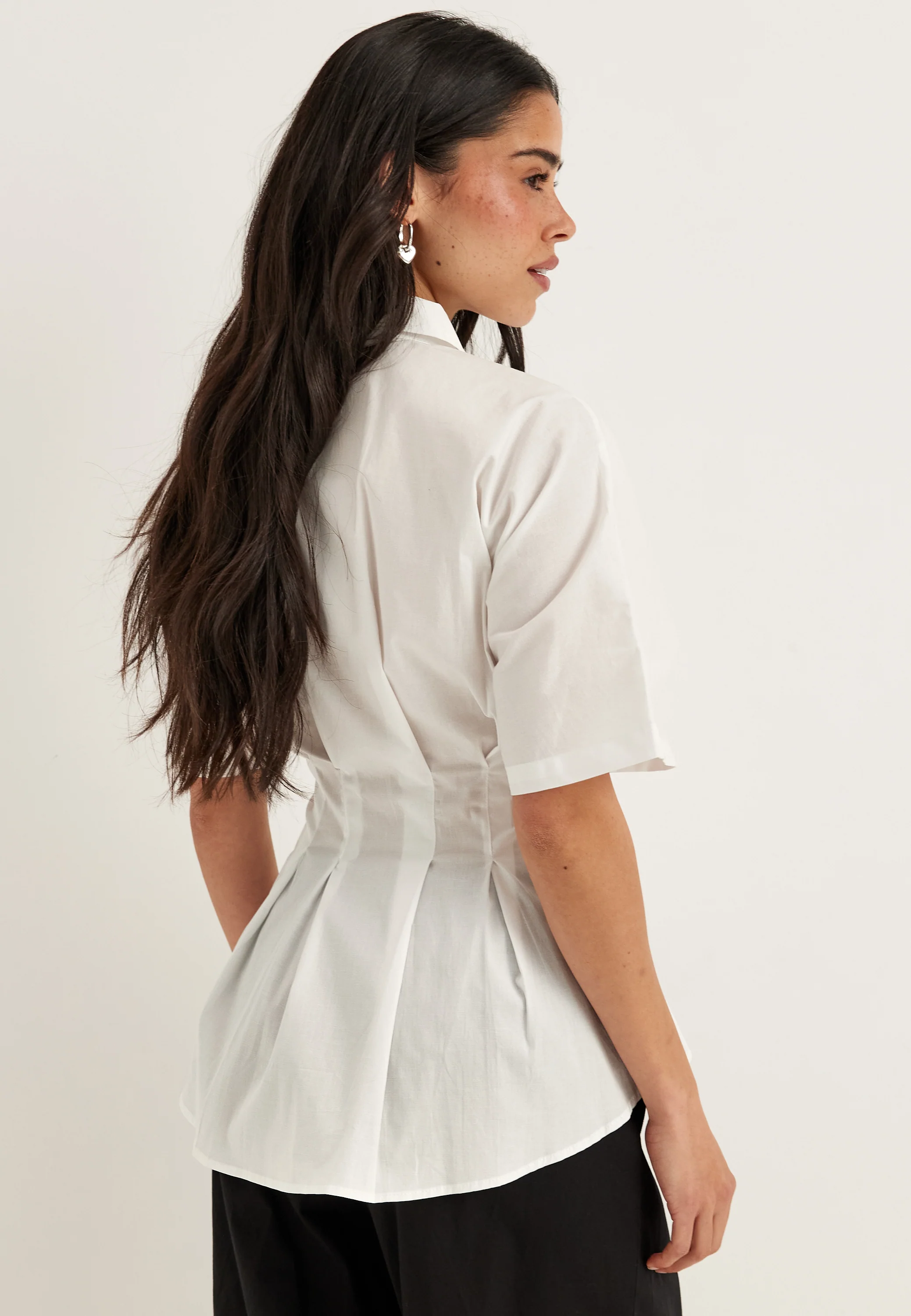 Short Sleeve Waist Shirt - Image 3