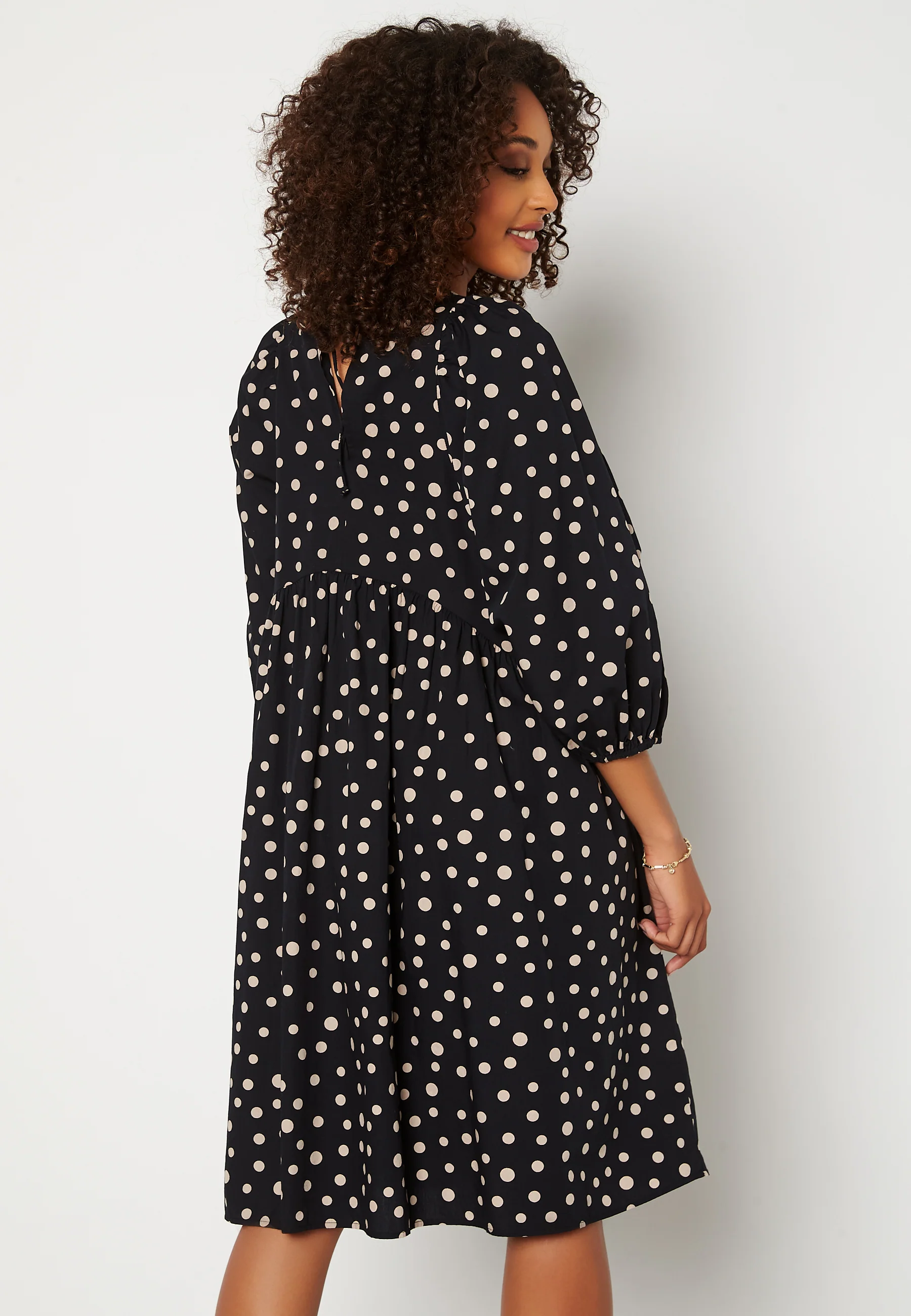 Sinna 3/4 Volume Dress - Image 3