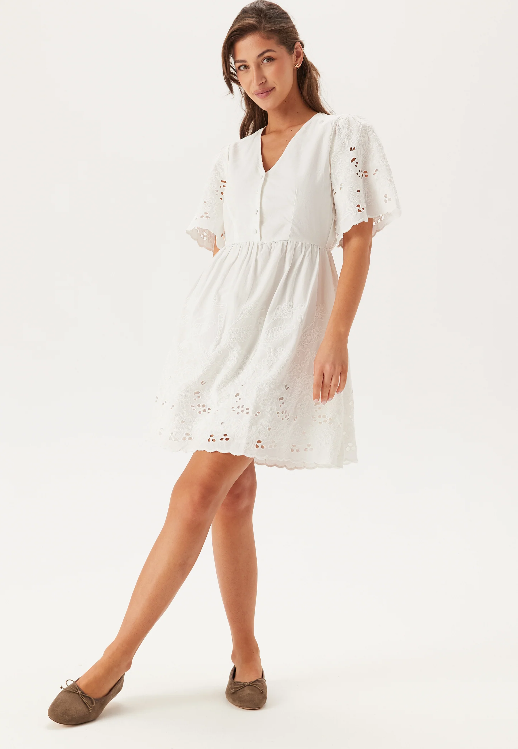 Slfdahlia Ss Short Broderi Dre