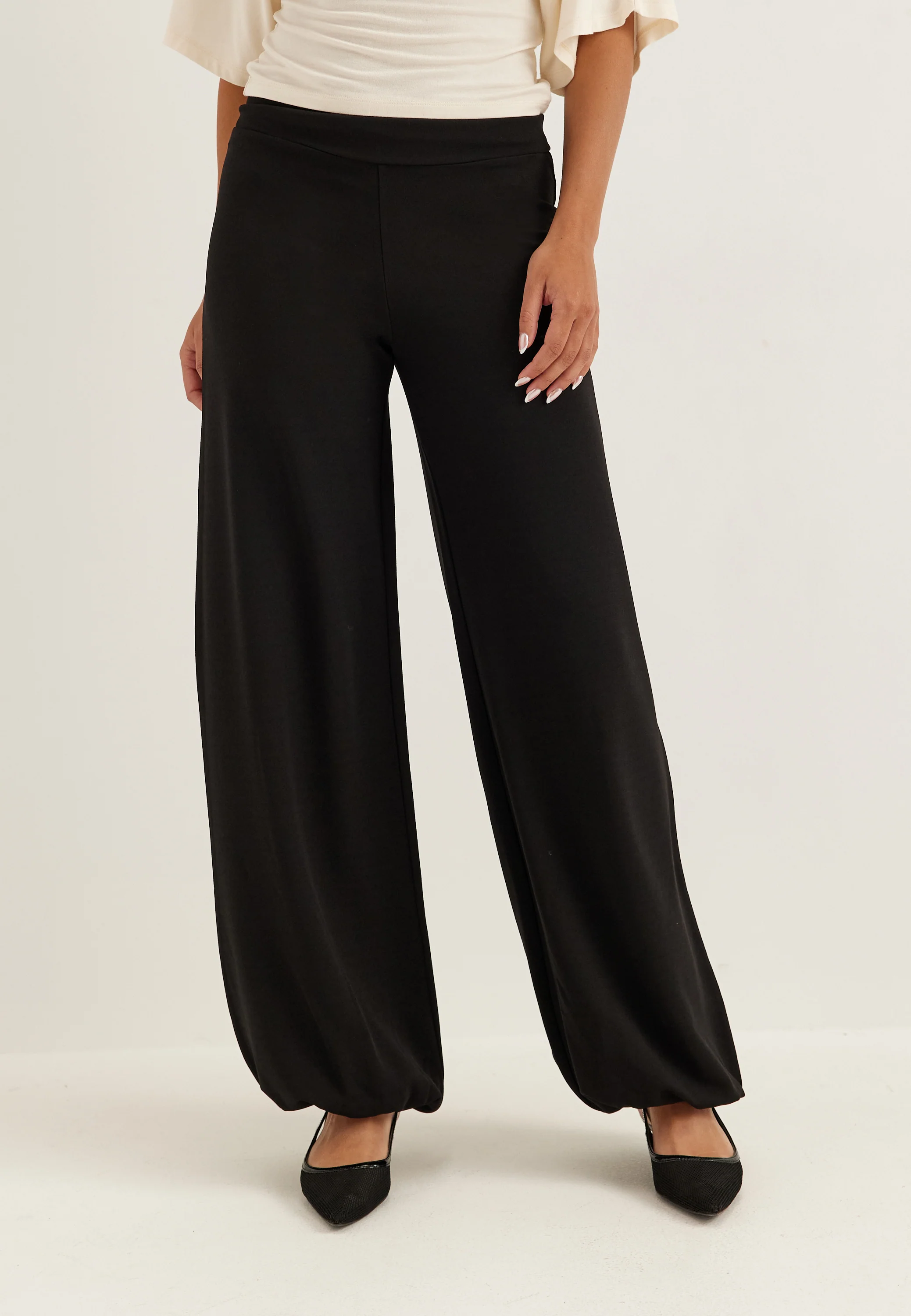 Soft Balloon Pants - Image 2