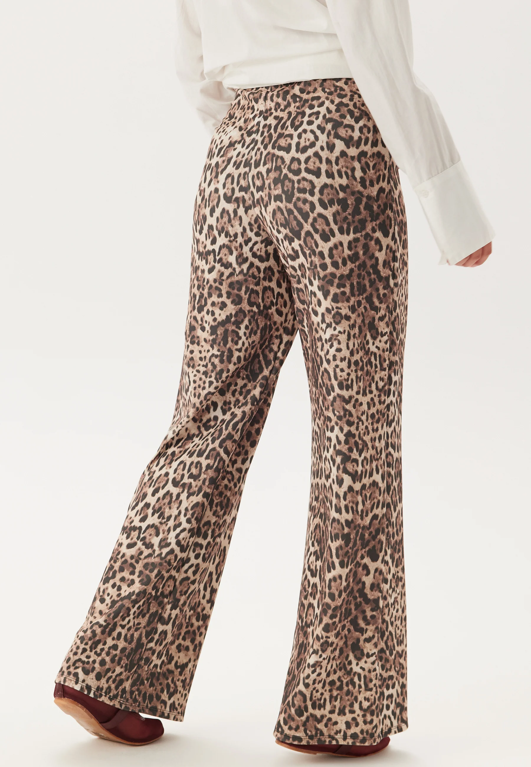 Soft Wide Trousers - Image 3