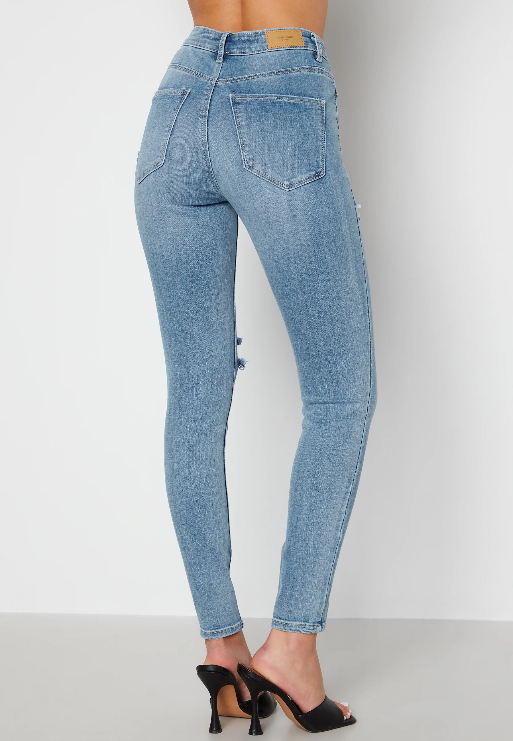 Sophia HR Skinny Jeans - Image 5