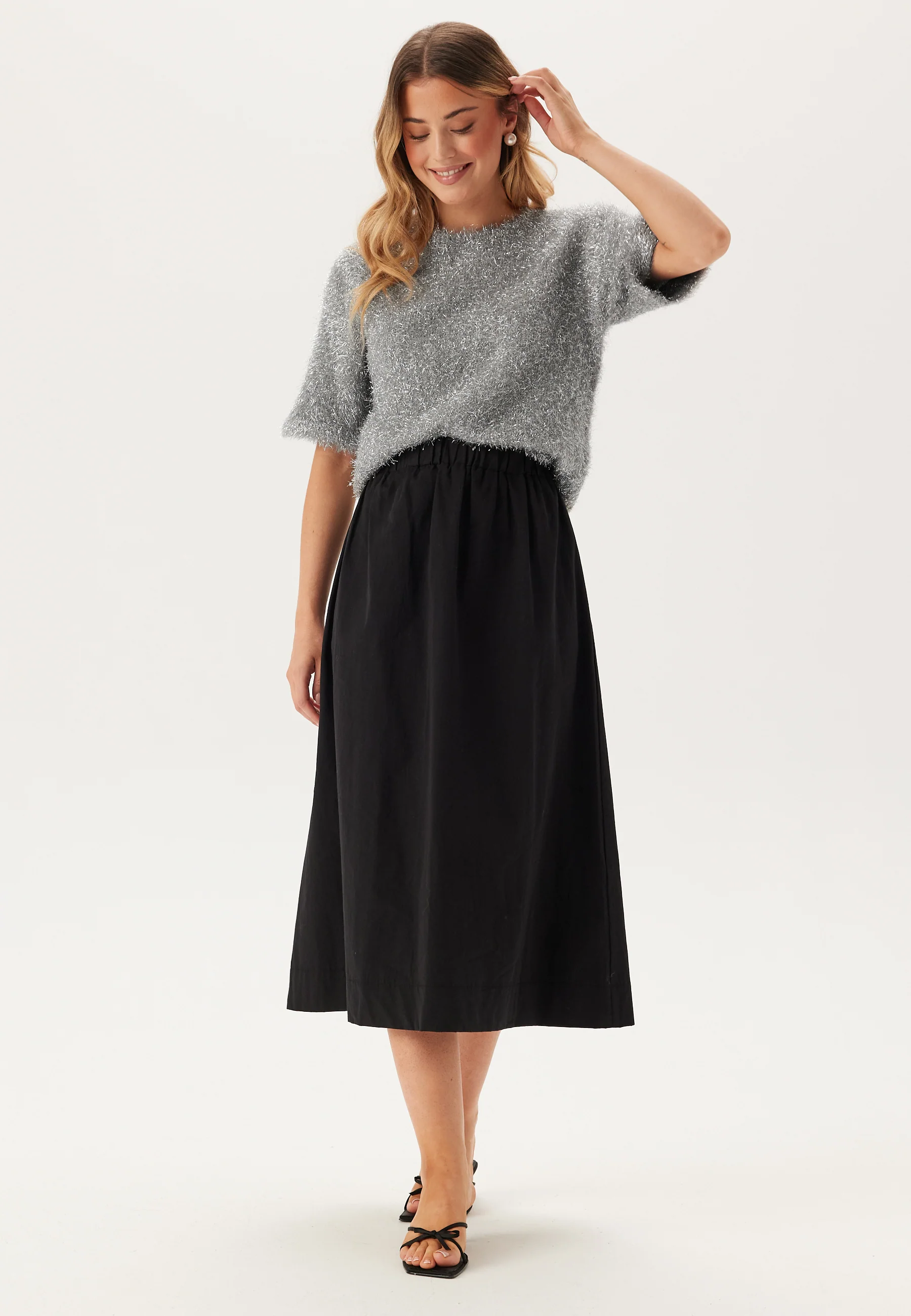 Sparkling Knitted Short Sleeve Sweater - Image 4