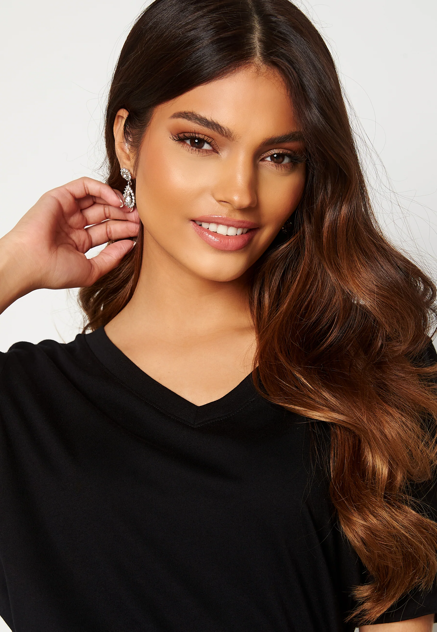 Standard SS V-Neck Tee - Image 4